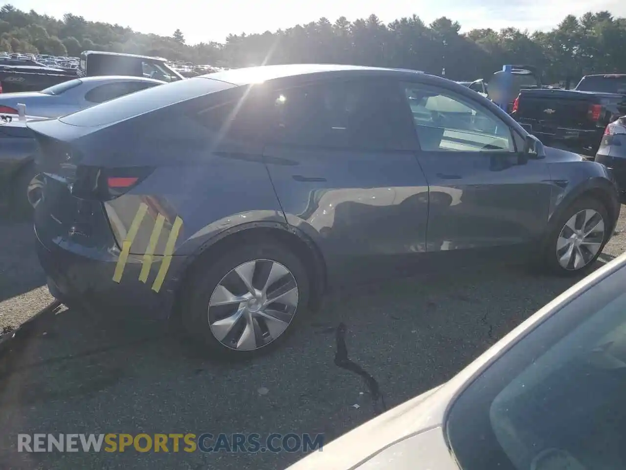 3 Photograph of a damaged car 7SAYGAEE0PF864389 TESLA MODEL Y 2023