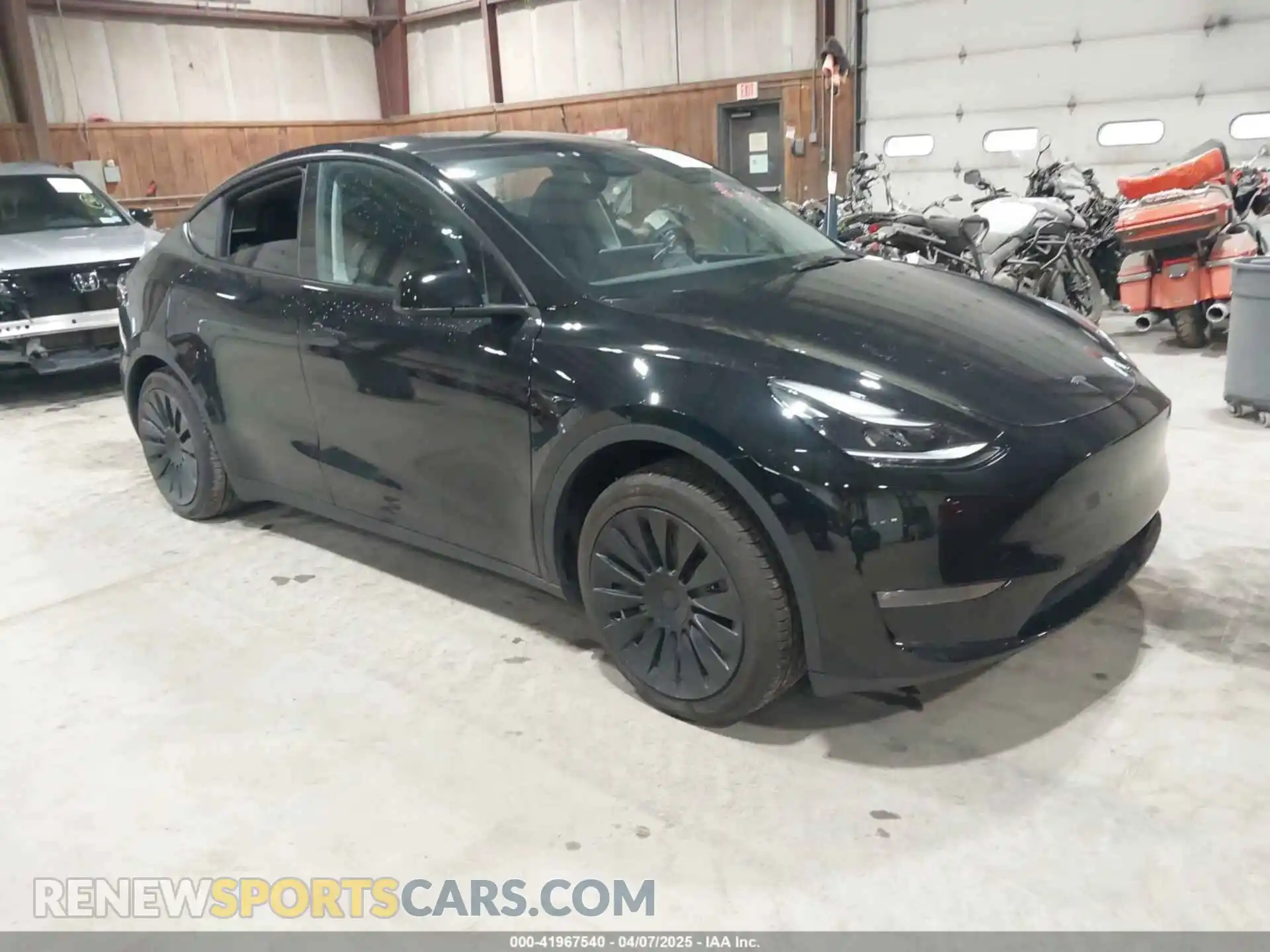 1 Photograph of a damaged car 7SAYGAEE0PF888983 TESLA MODEL Y 2023