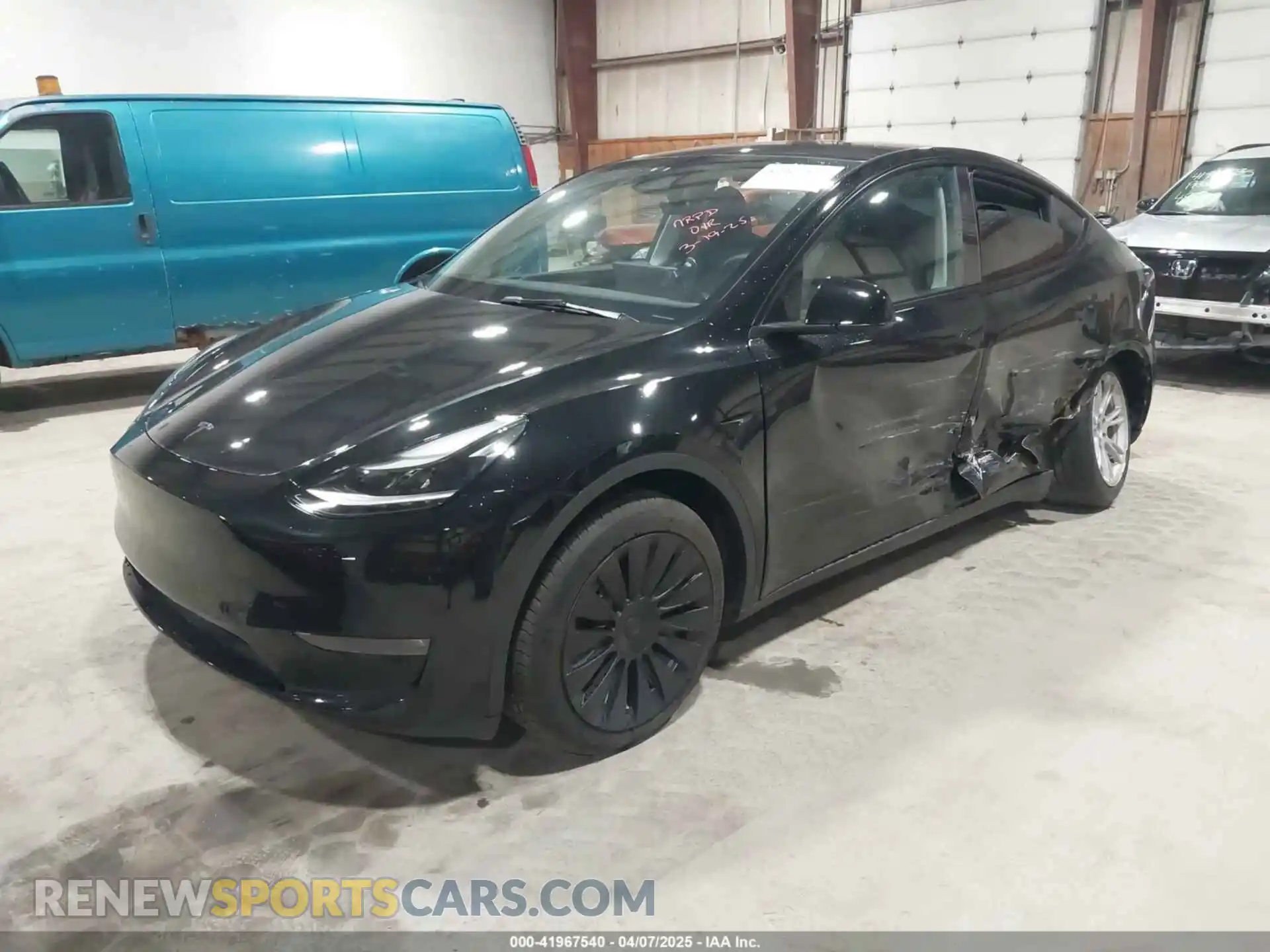 2 Photograph of a damaged car 7SAYGAEE0PF888983 TESLA MODEL Y 2023