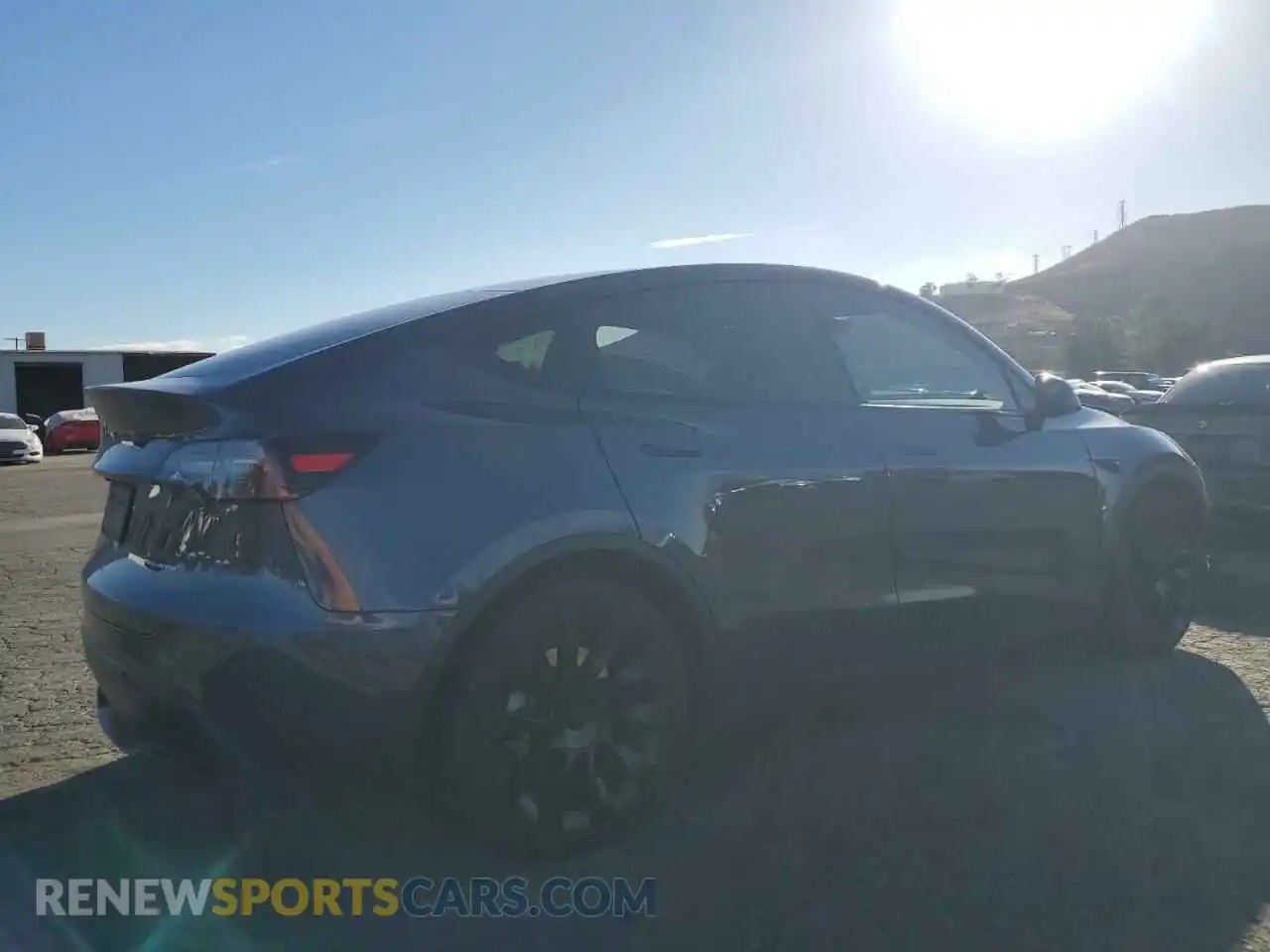 3 Photograph of a damaged car 7SAYGAEE0PF909640 TESLA MODEL Y 2023