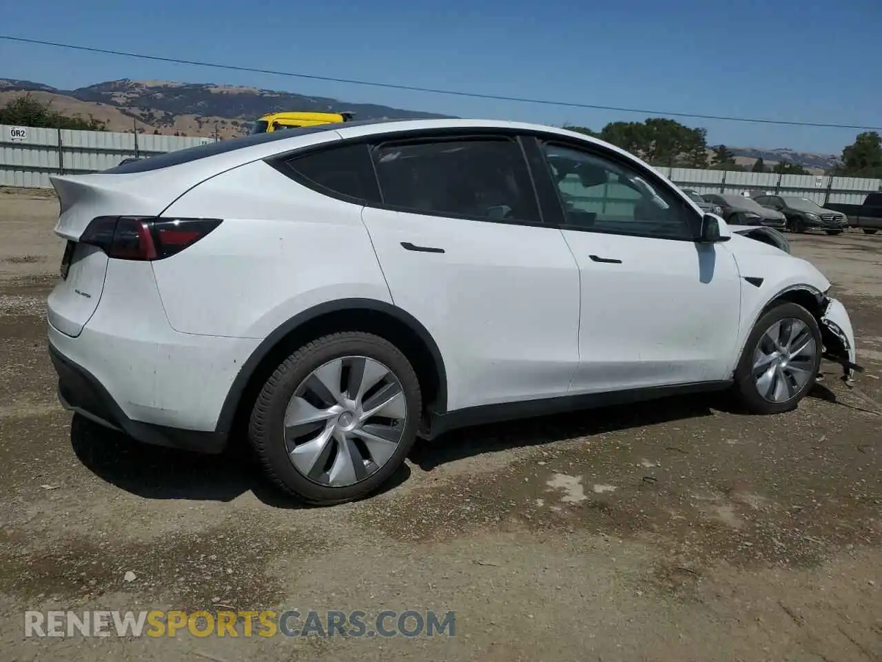 3 Photograph of a damaged car 7SAYGAEE0PF912330 TESLA MODEL Y 2023