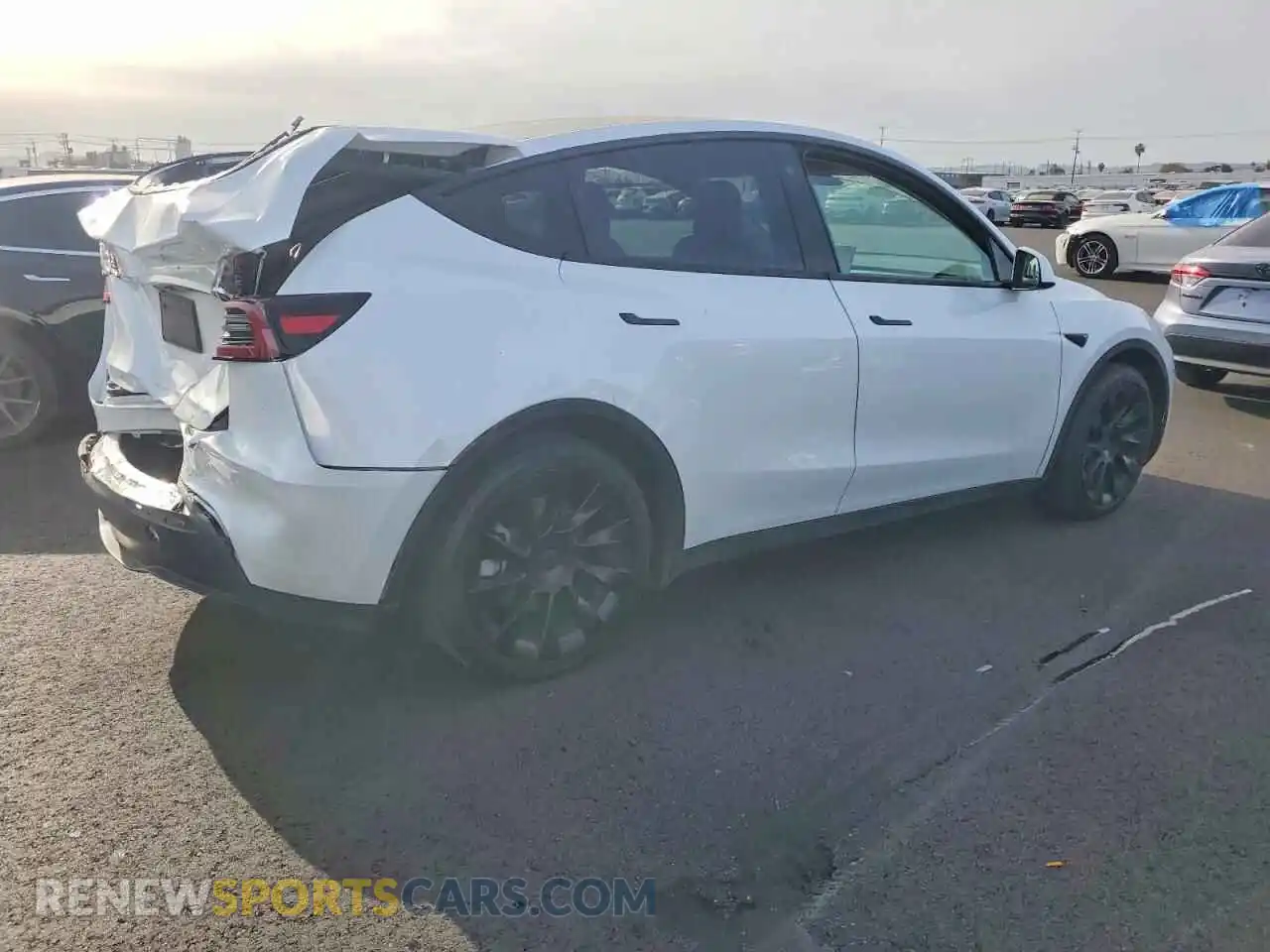 3 Photograph of a damaged car 7SAYGAEE1PF620198 TESLA MODEL Y 2023
