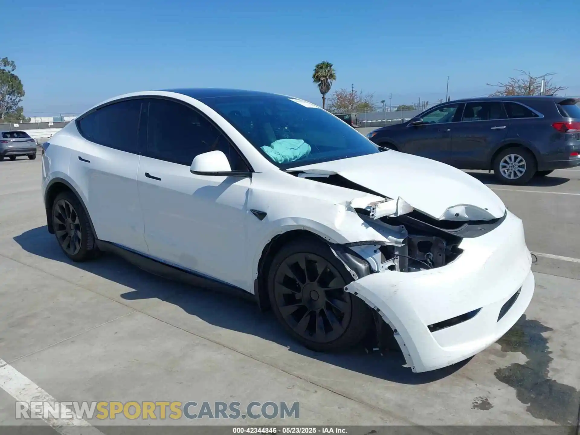 1 Photograph of a damaged car 7SAYGAEE1PF637017 TESLA MODEL Y 2023