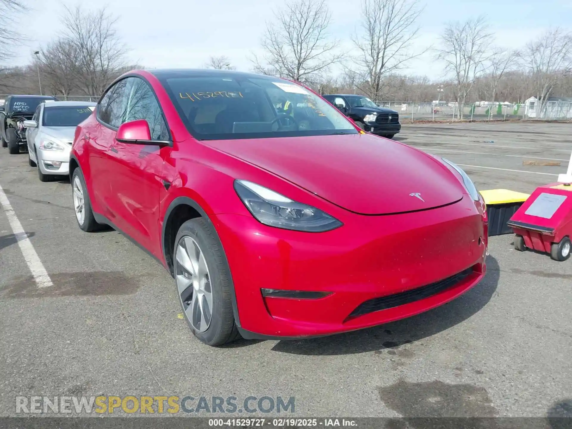 1 Photograph of a damaged car 7SAYGAEE1PF745038 TESLA MODEL Y 2023