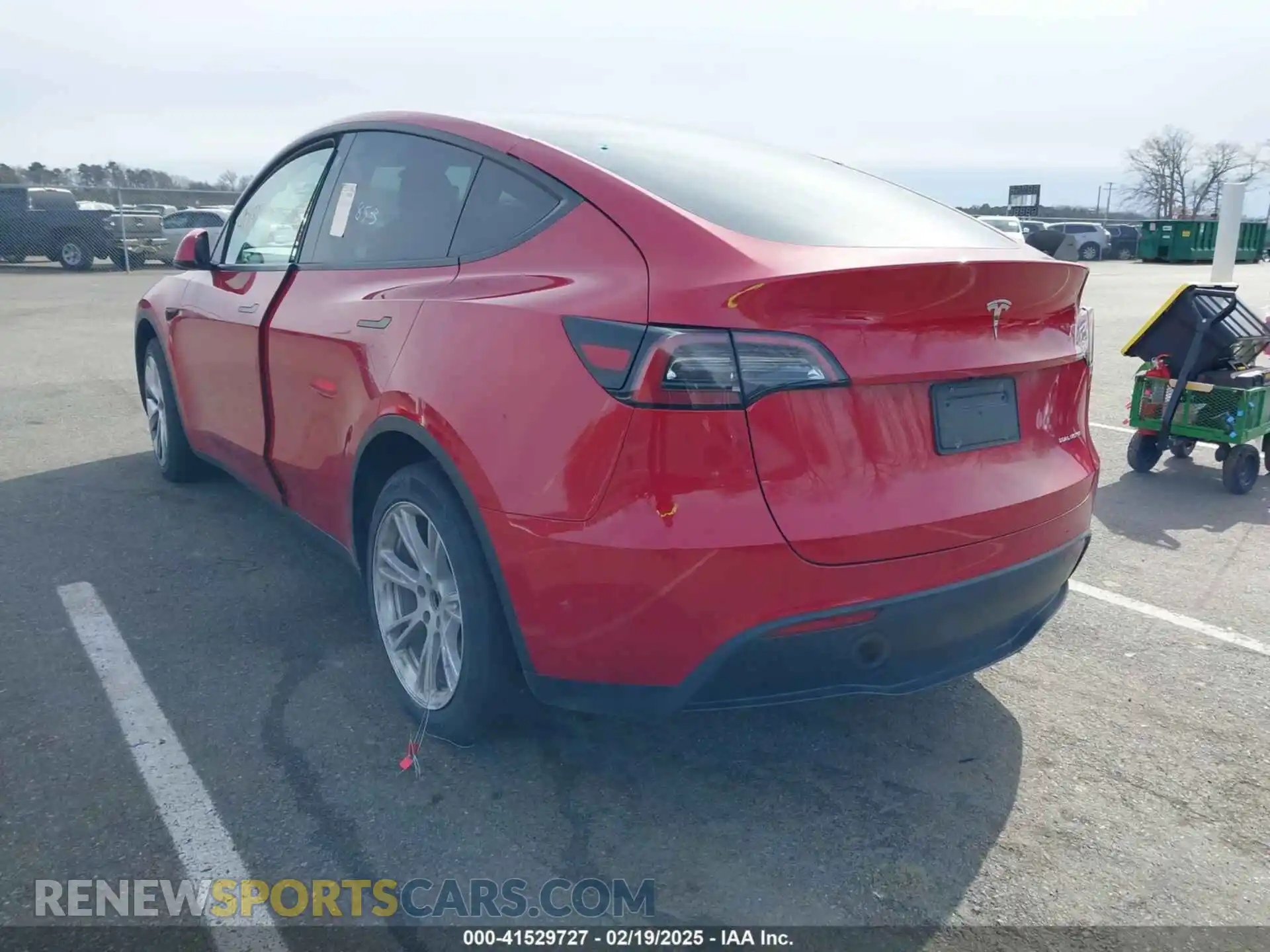 3 Photograph of a damaged car 7SAYGAEE1PF745038 TESLA MODEL Y 2023