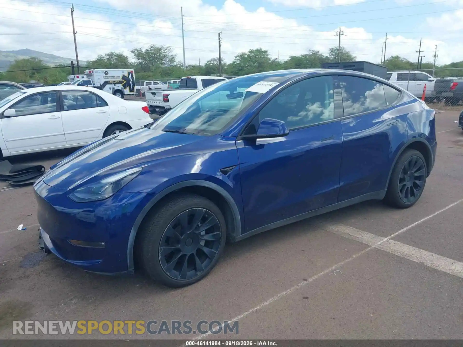 2 fotografías del automóvil dañado 7SAYGAEE1PF751034 TESLA MODEL Y 2023