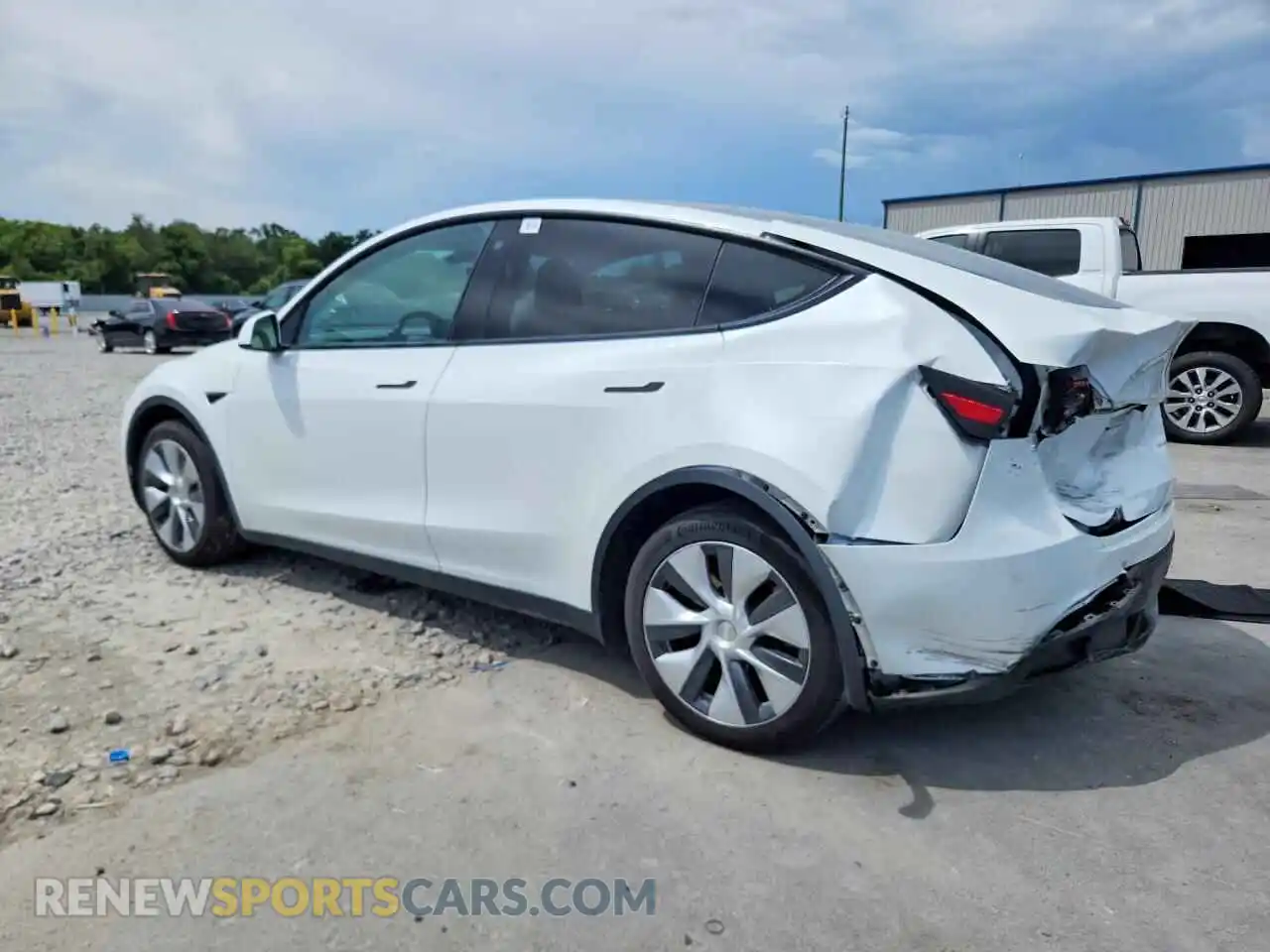 2 fotografías del automóvil dañado 7SAYGAEE1PF780520 TESLA MODEL Y 2023
