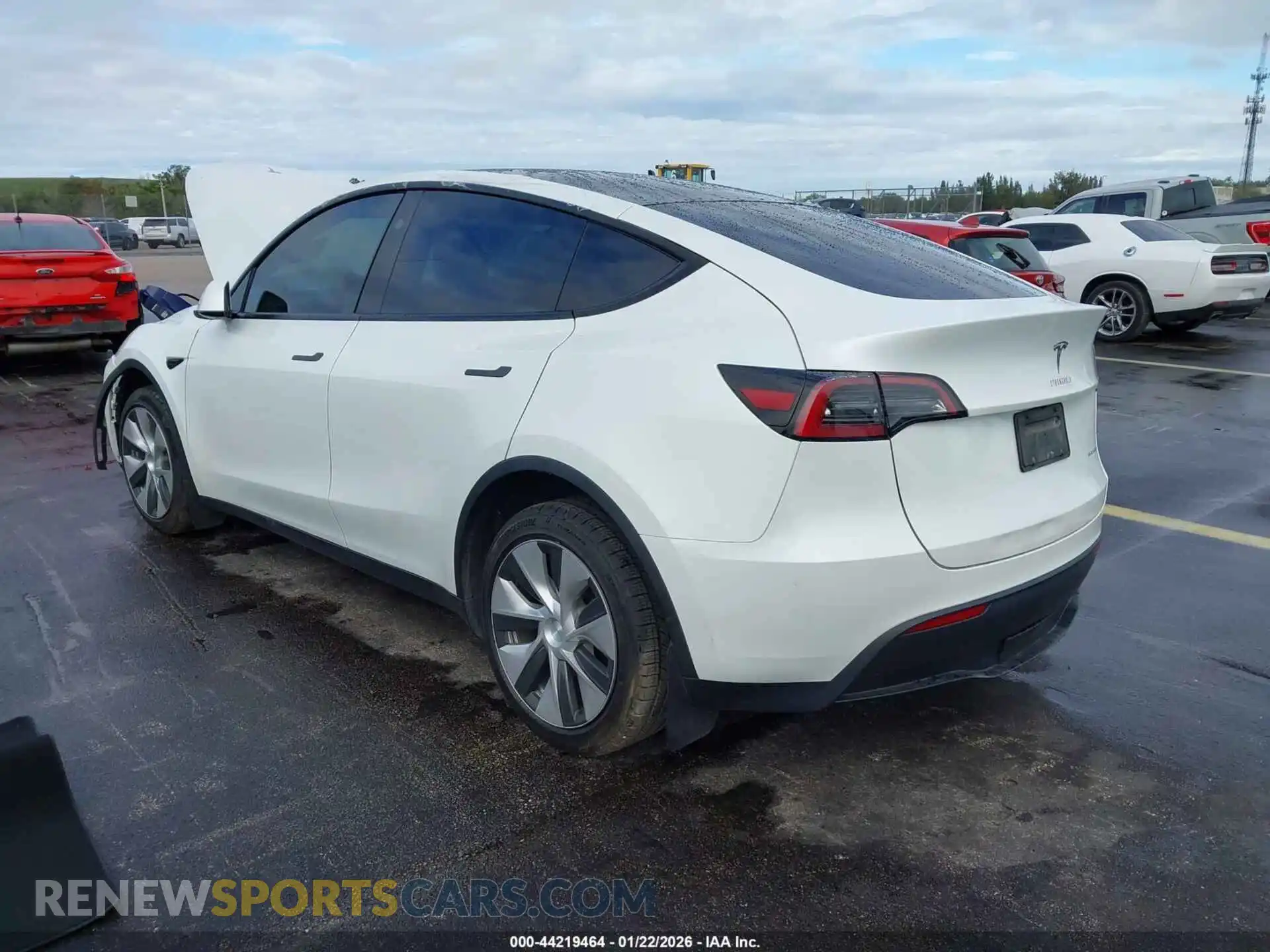 3 Photograph of a damaged car 7SAYGAEE1PF789444 TESLA MODEL Y 2023