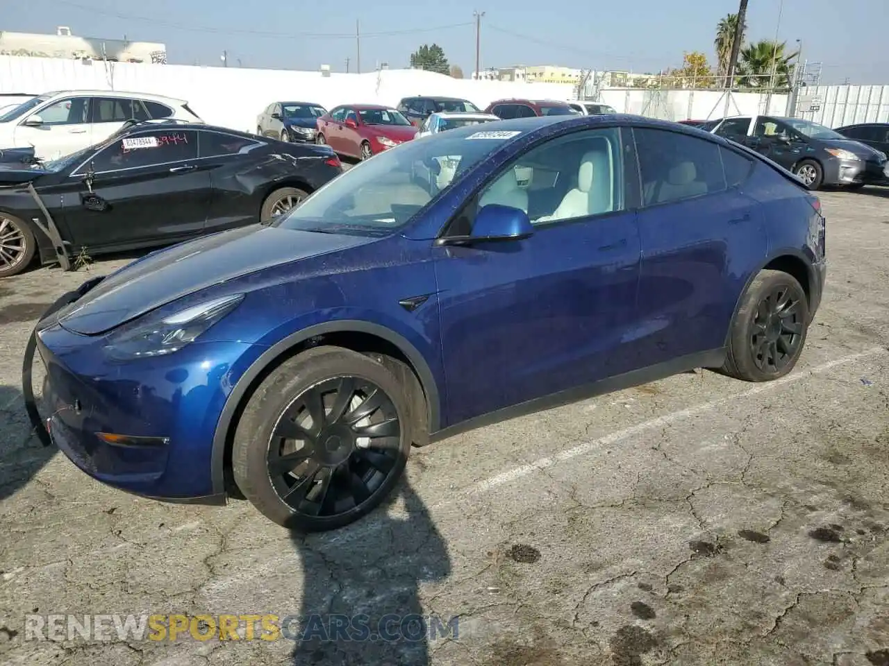 1 Фотография поврежденного автомобиля 7SAYGAEE1PF868029 TESLA MODEL Y 2023