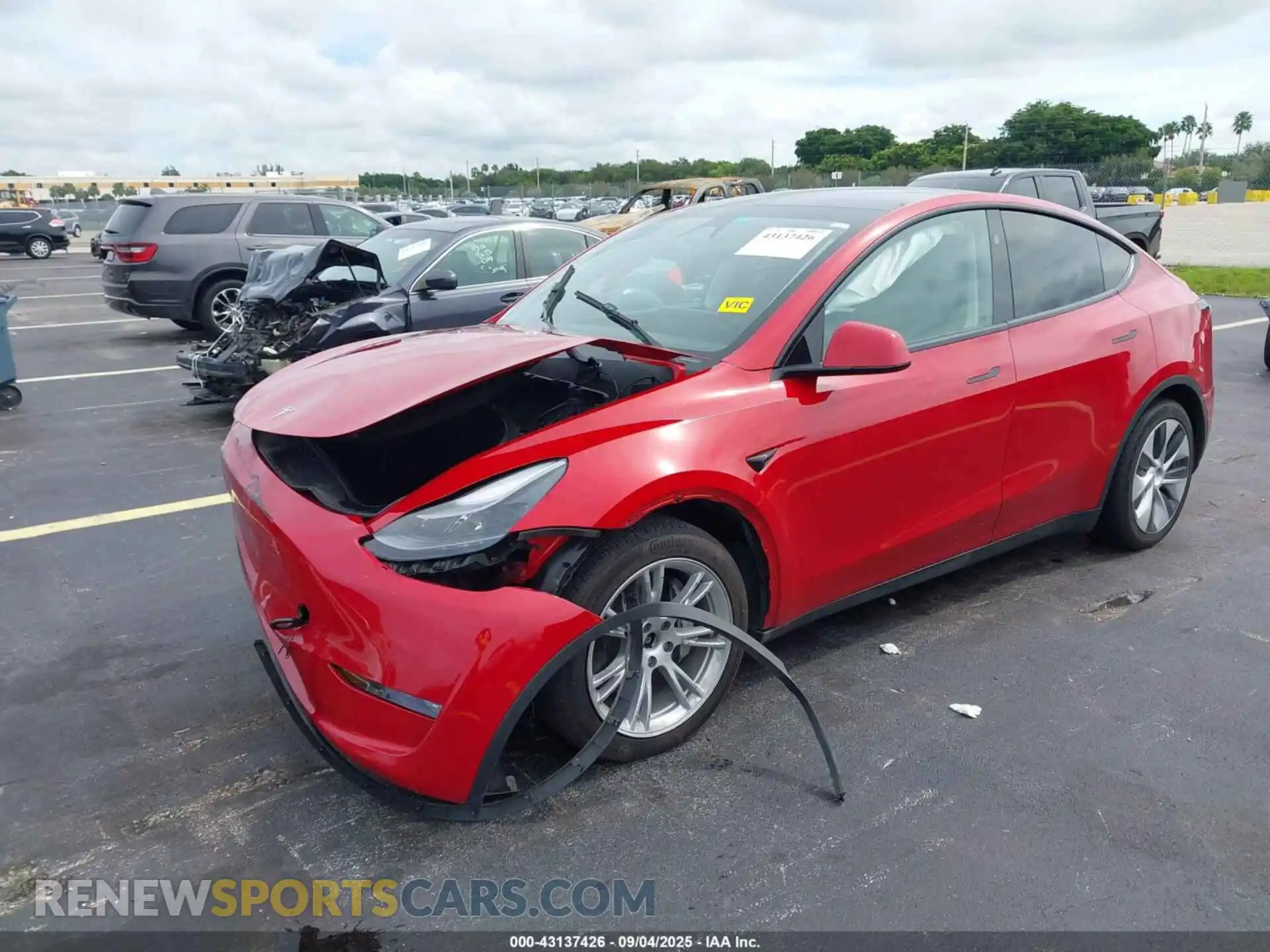 2 Фотография поврежденного автомобиля 7SAYGAEE1PF970995 TESLA MODEL Y 2023