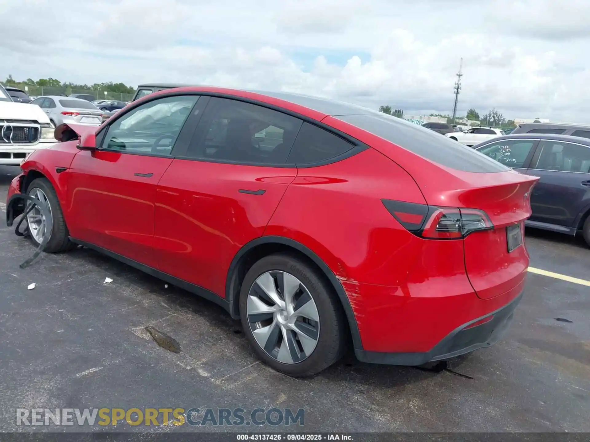 3 Фотография поврежденного автомобиля 7SAYGAEE1PF970995 TESLA MODEL Y 2023