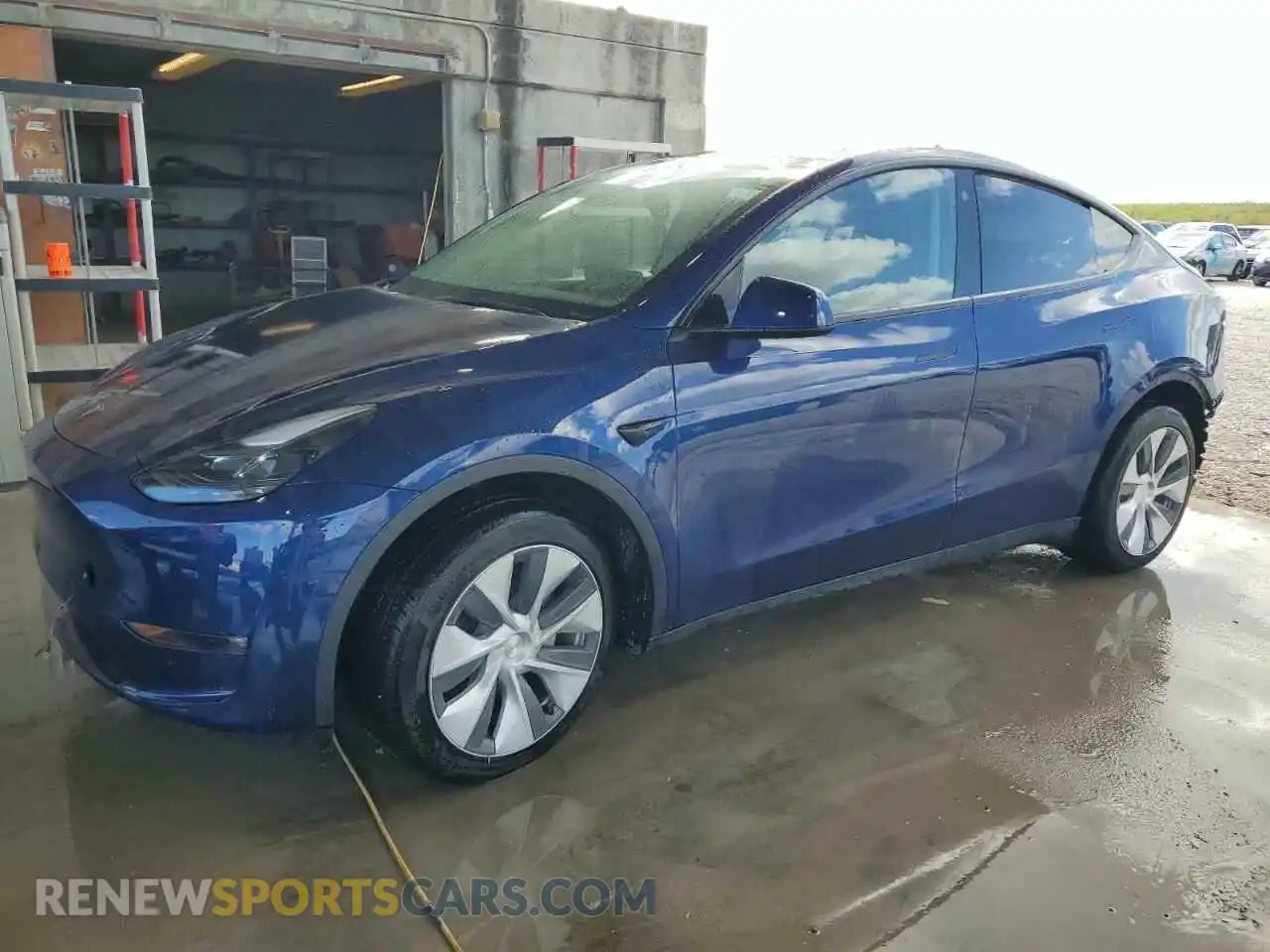 1 Photograph of a damaged car 7SAYGAEE2PF669815 TESLA MODEL Y 2023