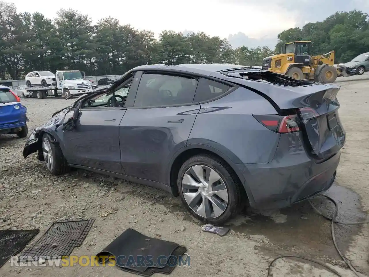 2 Photograph of a damaged car 7SAYGAEE3PF610028 TESLA MODEL Y 2023