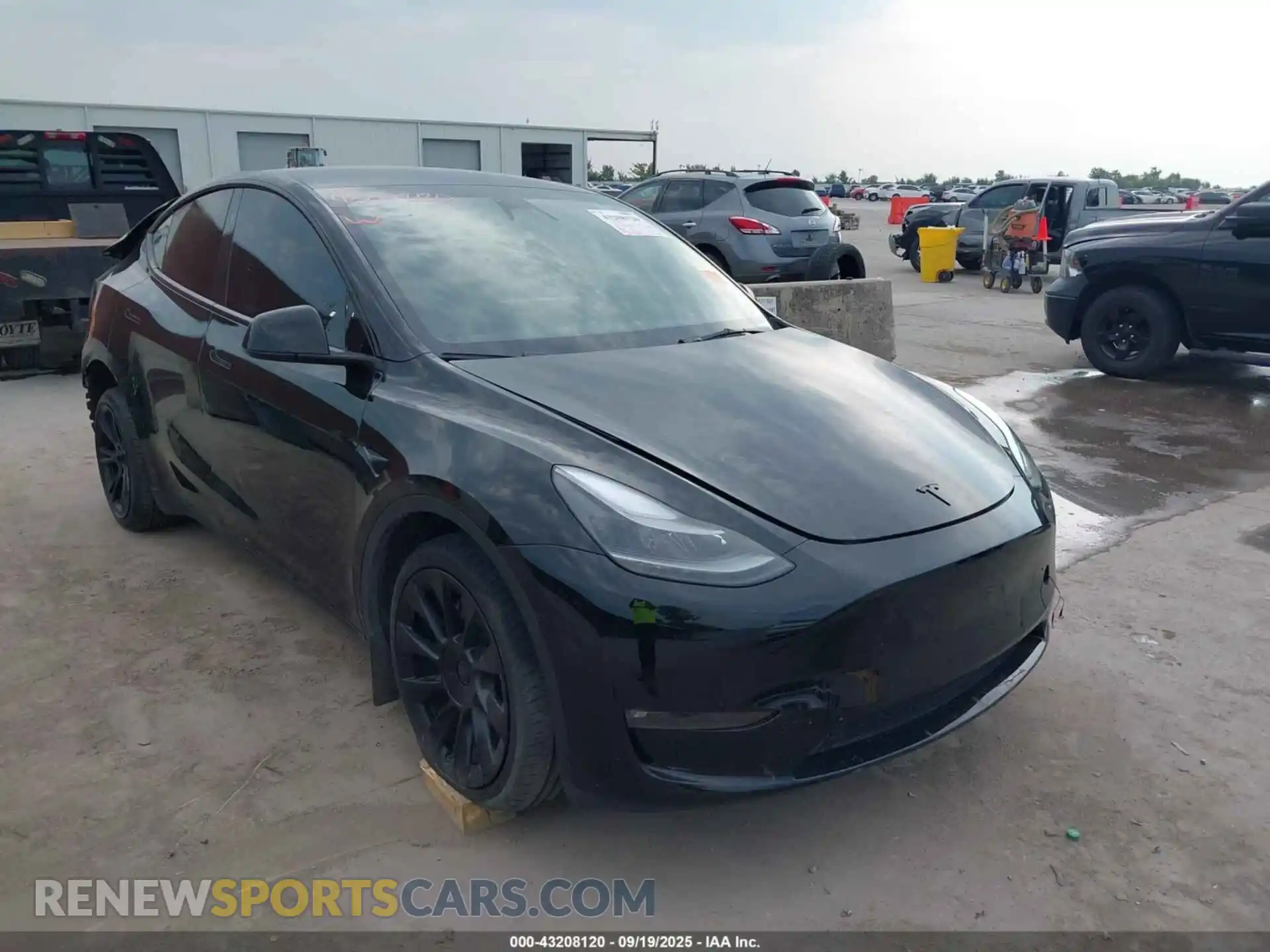 1 Photograph of a damaged car 7SAYGAEE3PF878917 TESLA MODEL Y 2023