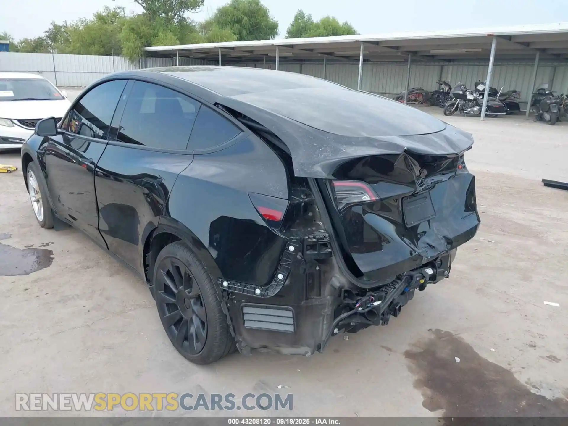 3 Photograph of a damaged car 7SAYGAEE3PF878917 TESLA MODEL Y 2023