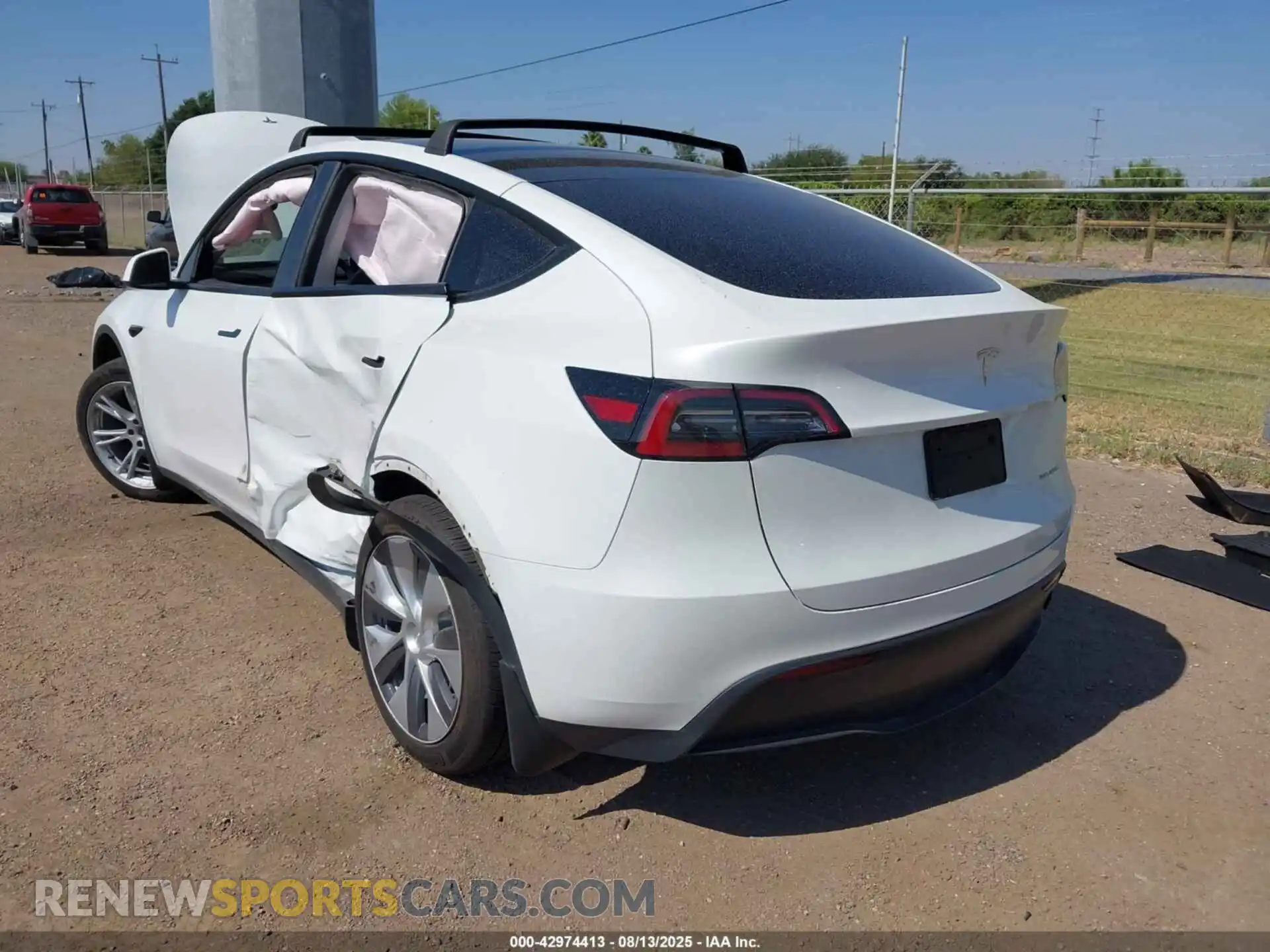 3 Photograph of a damaged car 7SAYGAEE3PF915738 TESLA MODEL Y 2023
