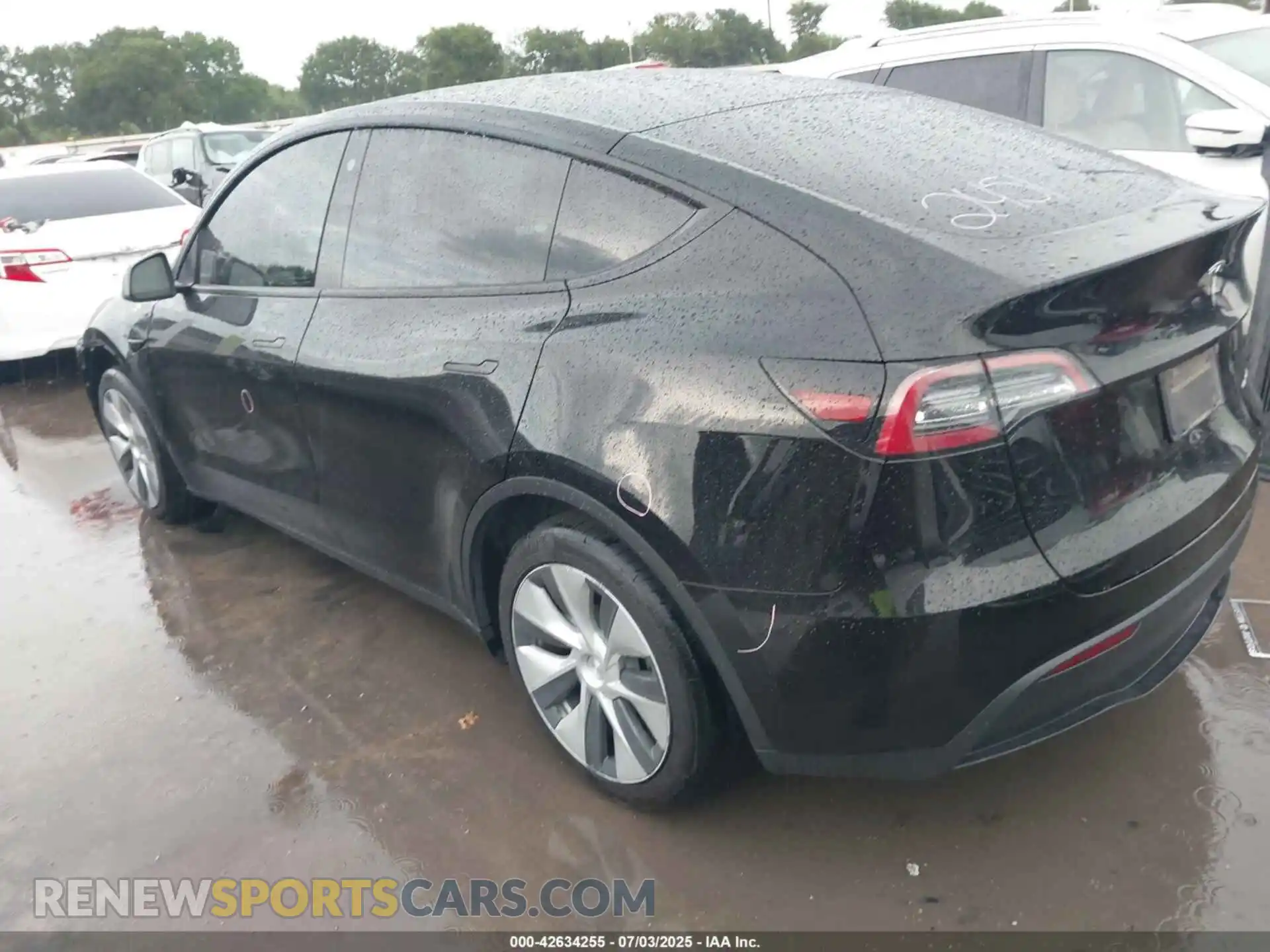3 Photograph of a damaged car 7SAYGAEE4PF660405 TESLA MODEL Y 2023
