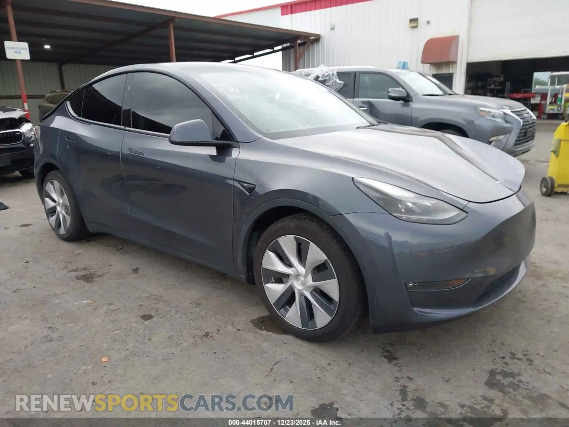 1 Photograph of a damaged car 7SAYGAEE4PF839169 TESLA MODEL Y 2023