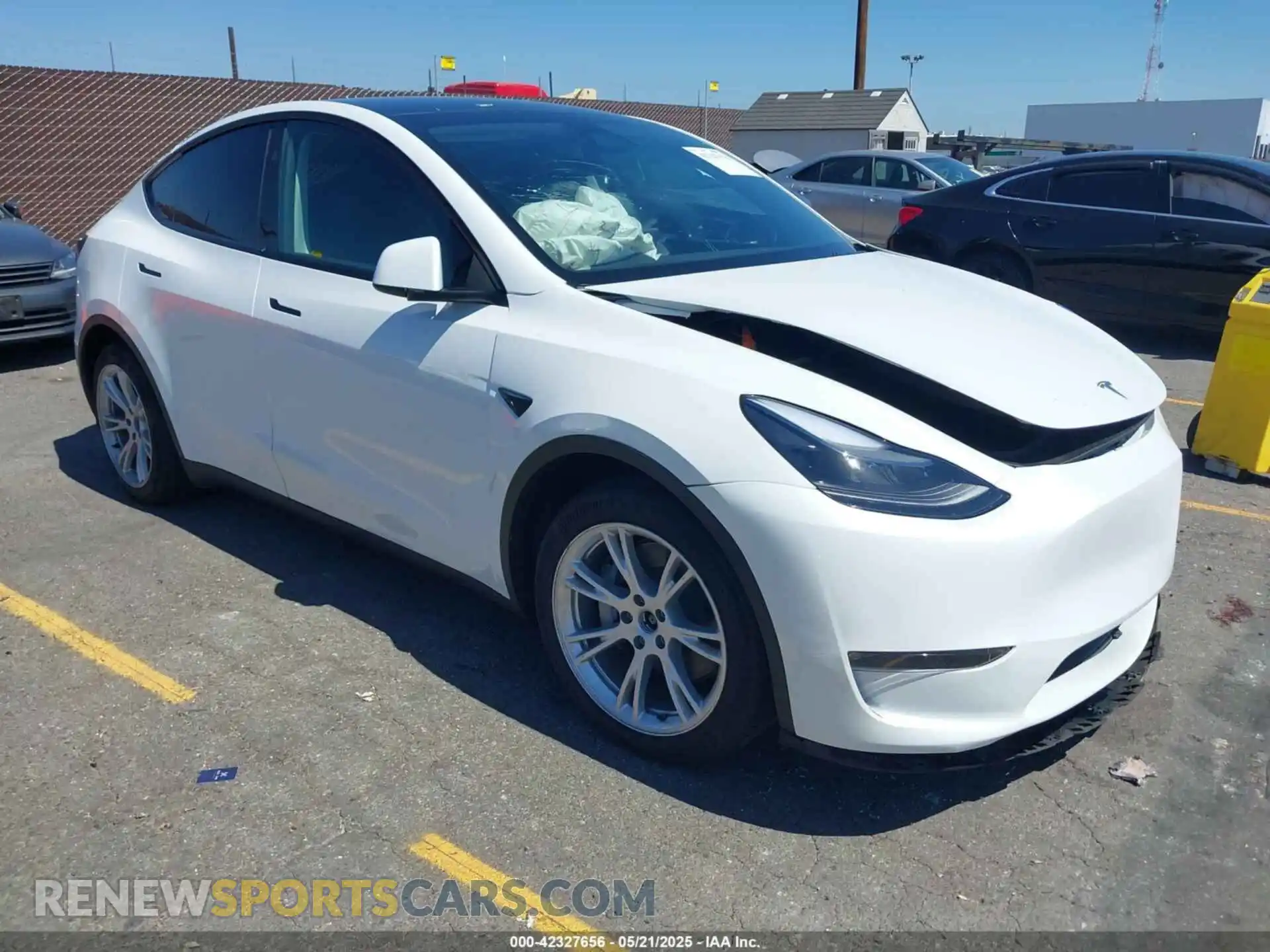 1 Photograph of a damaged car 7SAYGAEE4PF851063 TESLA MODEL Y 2023