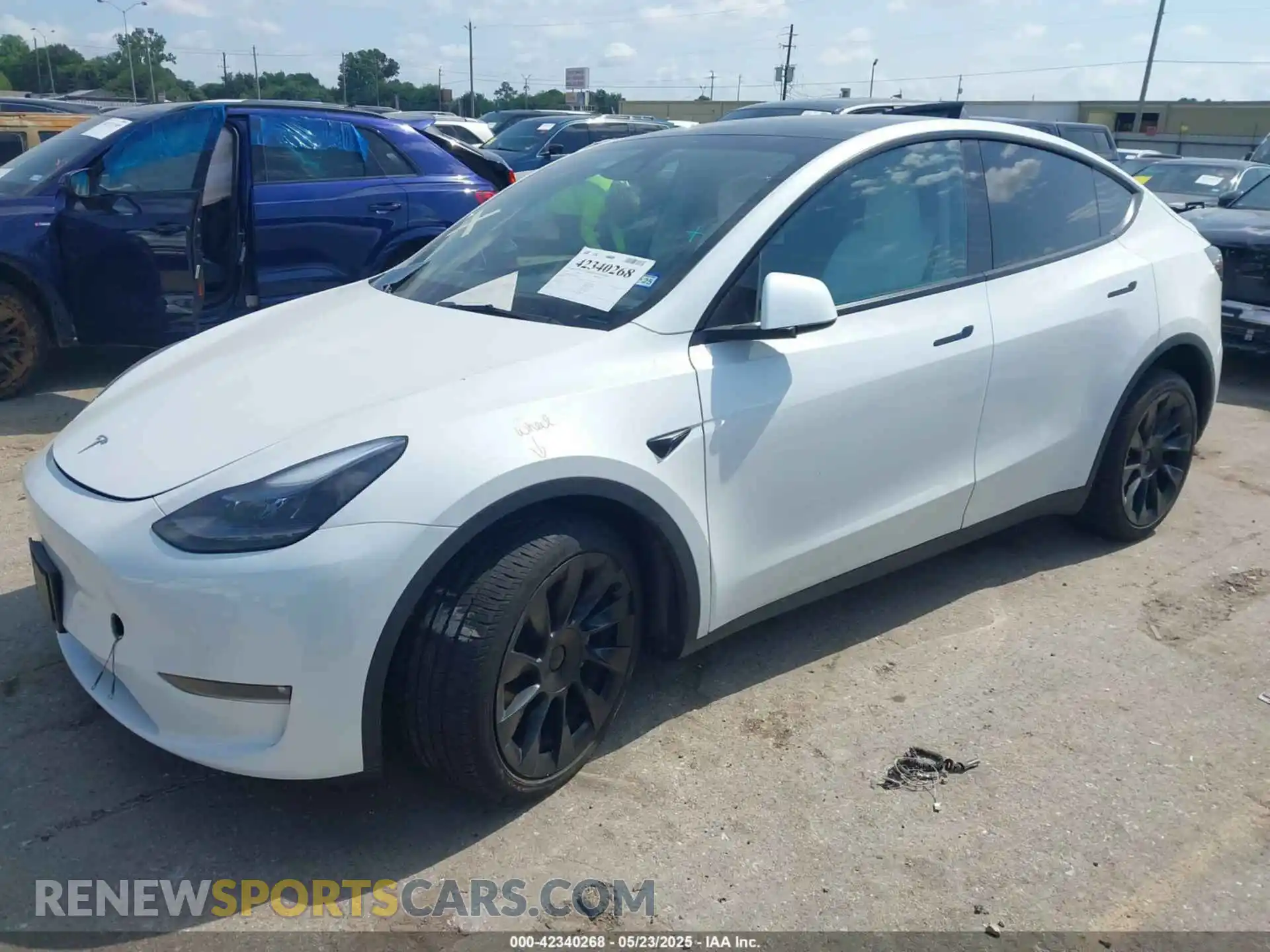 2 Photograph of a damaged car 7SAYGAEE4PF885925 TESLA MODEL Y 2023