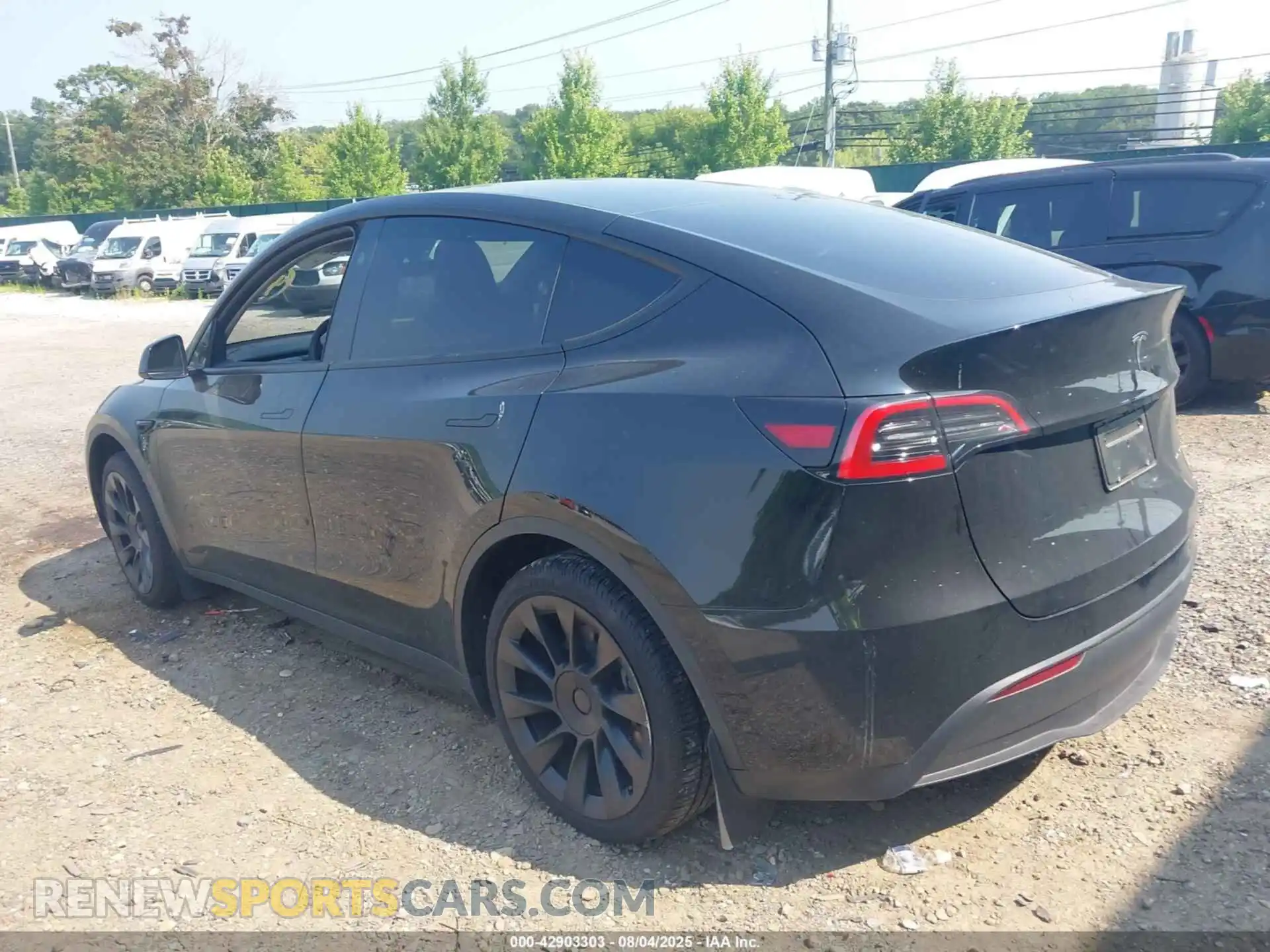 3 Photograph of a damaged car 7SAYGAEE4PF940258 TESLA MODEL Y 2023