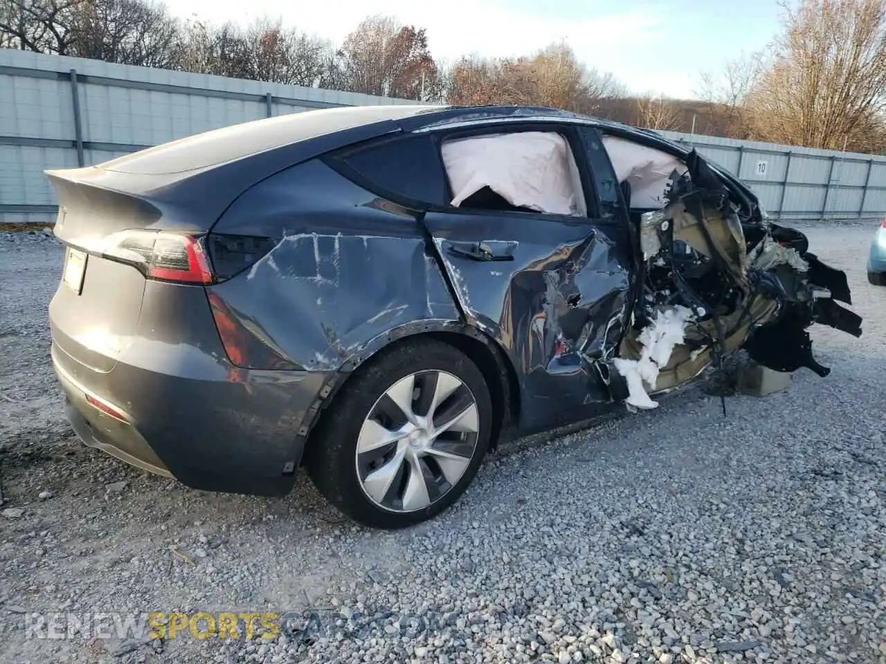 3 Photograph of a damaged car 7SAYGAEE5PF588999 TESLA MODEL Y 2023