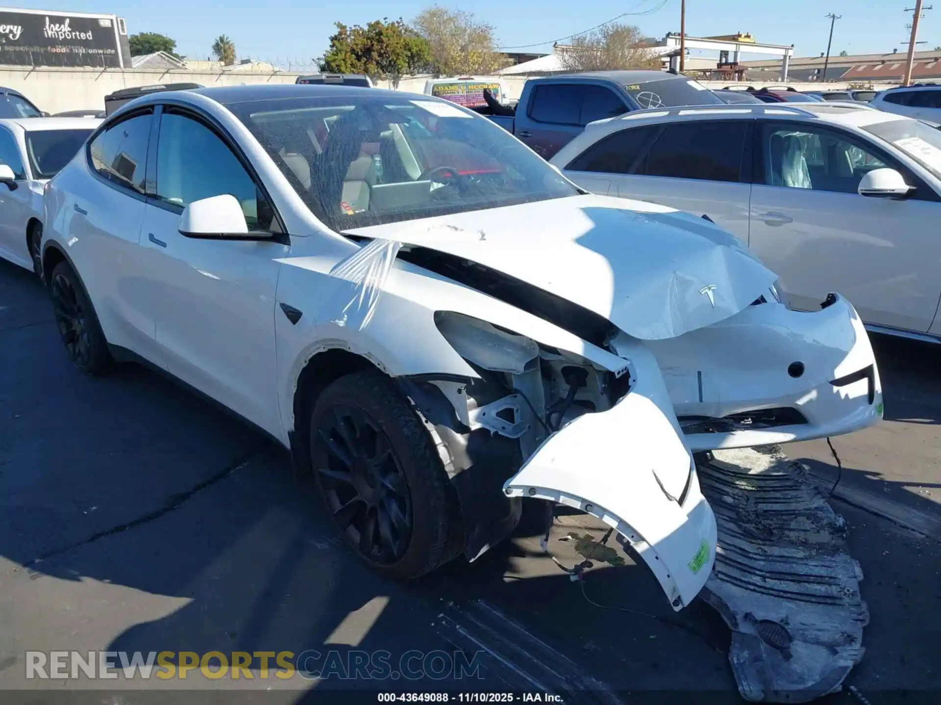 1 Photograph of a damaged car 7SAYGAEE5PF596536 TESLA MODEL Y 2023