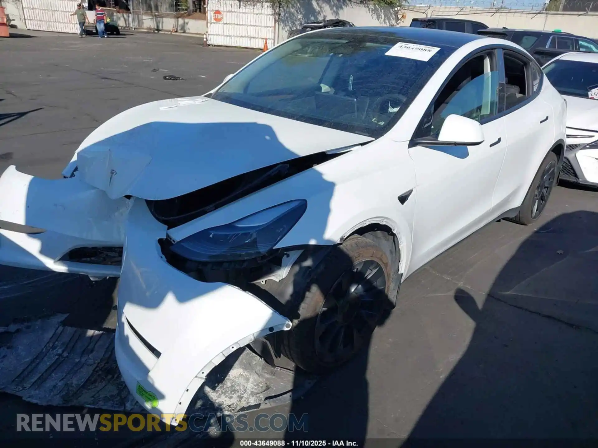 2 Photograph of a damaged car 7SAYGAEE5PF596536 TESLA MODEL Y 2023