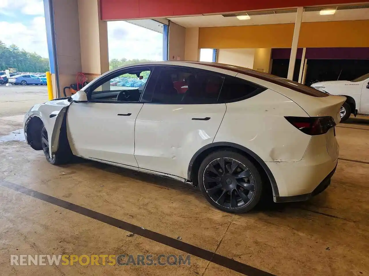 2 Фотография поврежденного автомобиля 7SAYGAEE5PF808402 TESLA MODEL Y 2023