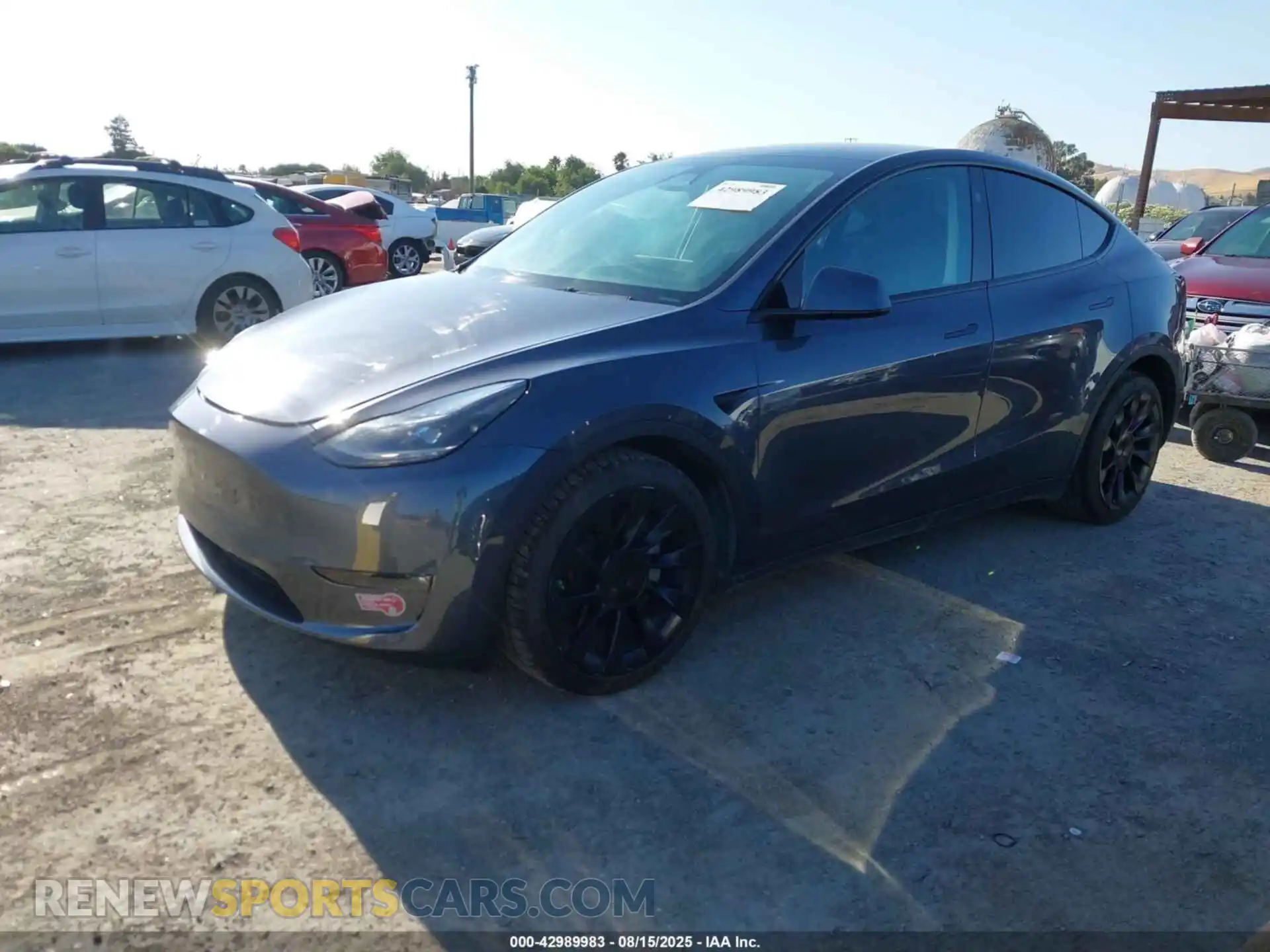 2 Photograph of a damaged car 7SAYGAEE5PF871046 TESLA MODEL Y 2023