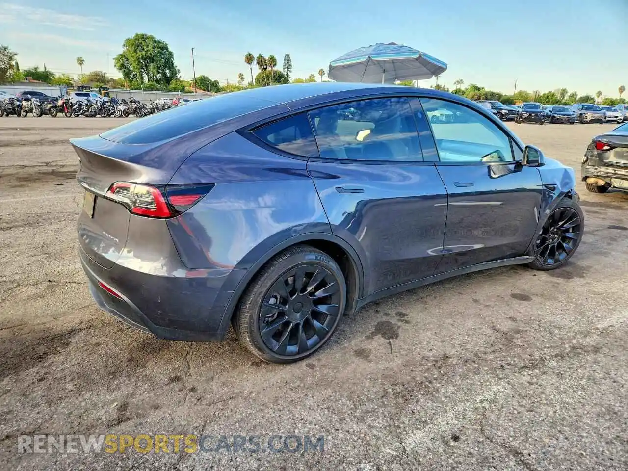 3 fotografías del automóvil dañado 7SAYGAEE5PF913358 TESLA MODEL Y 2023