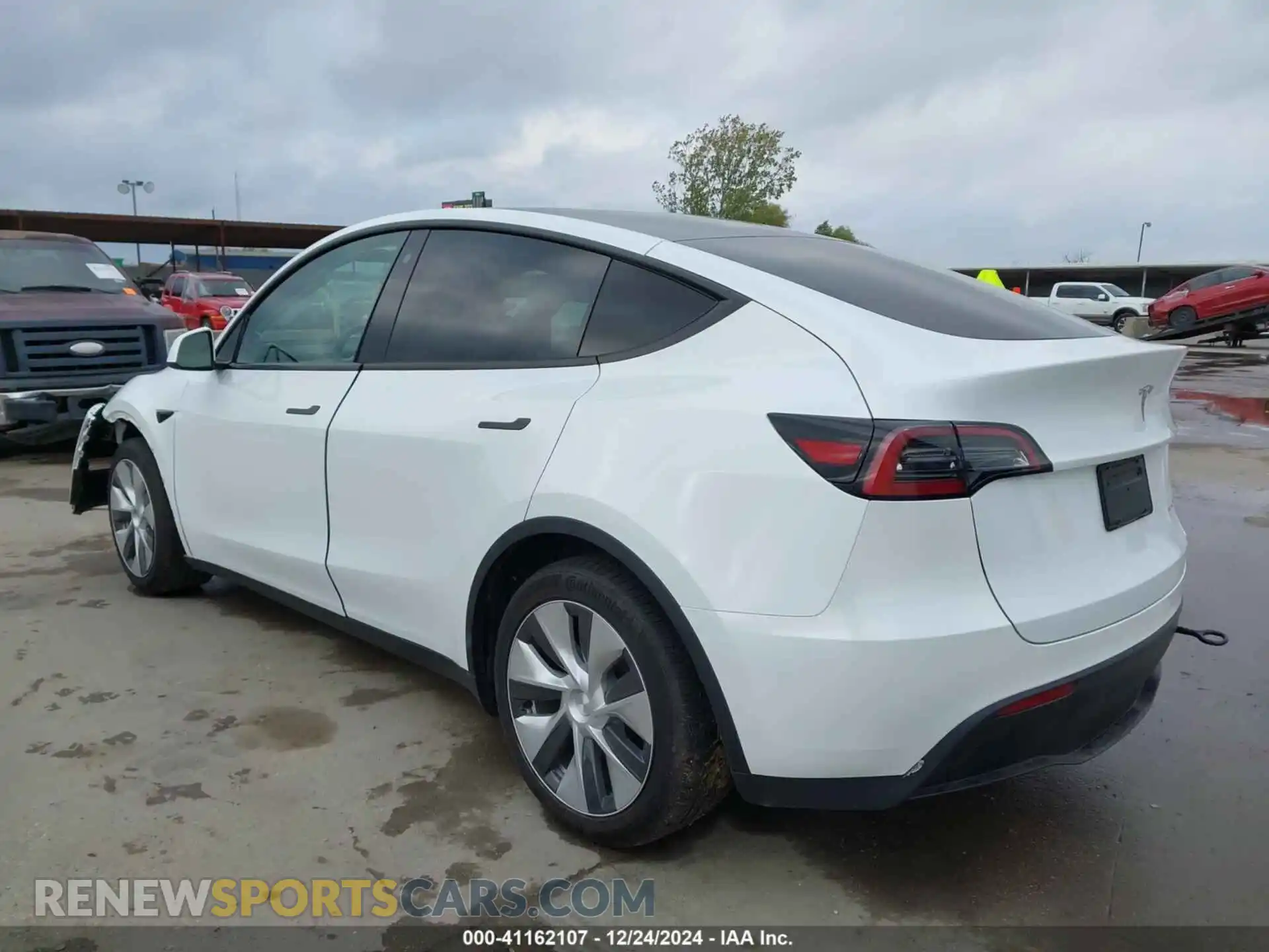 3 fotografías del automóvil dañado 7SAYGAEE6PF768444 TESLA MODEL Y 2023
