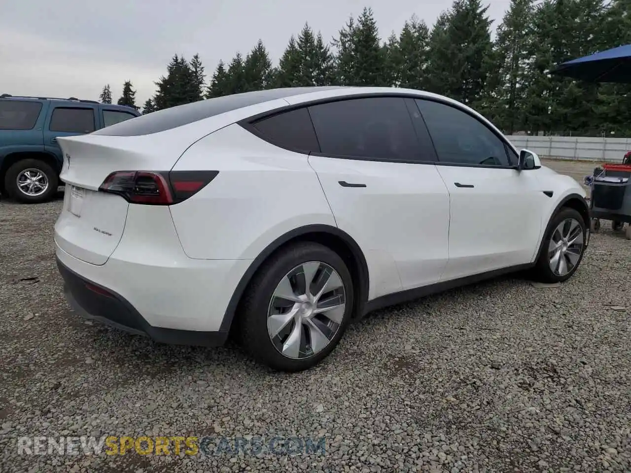 3 Photograph of a damaged car 7SAYGAEE6PF835172 TESLA MODEL Y 2023