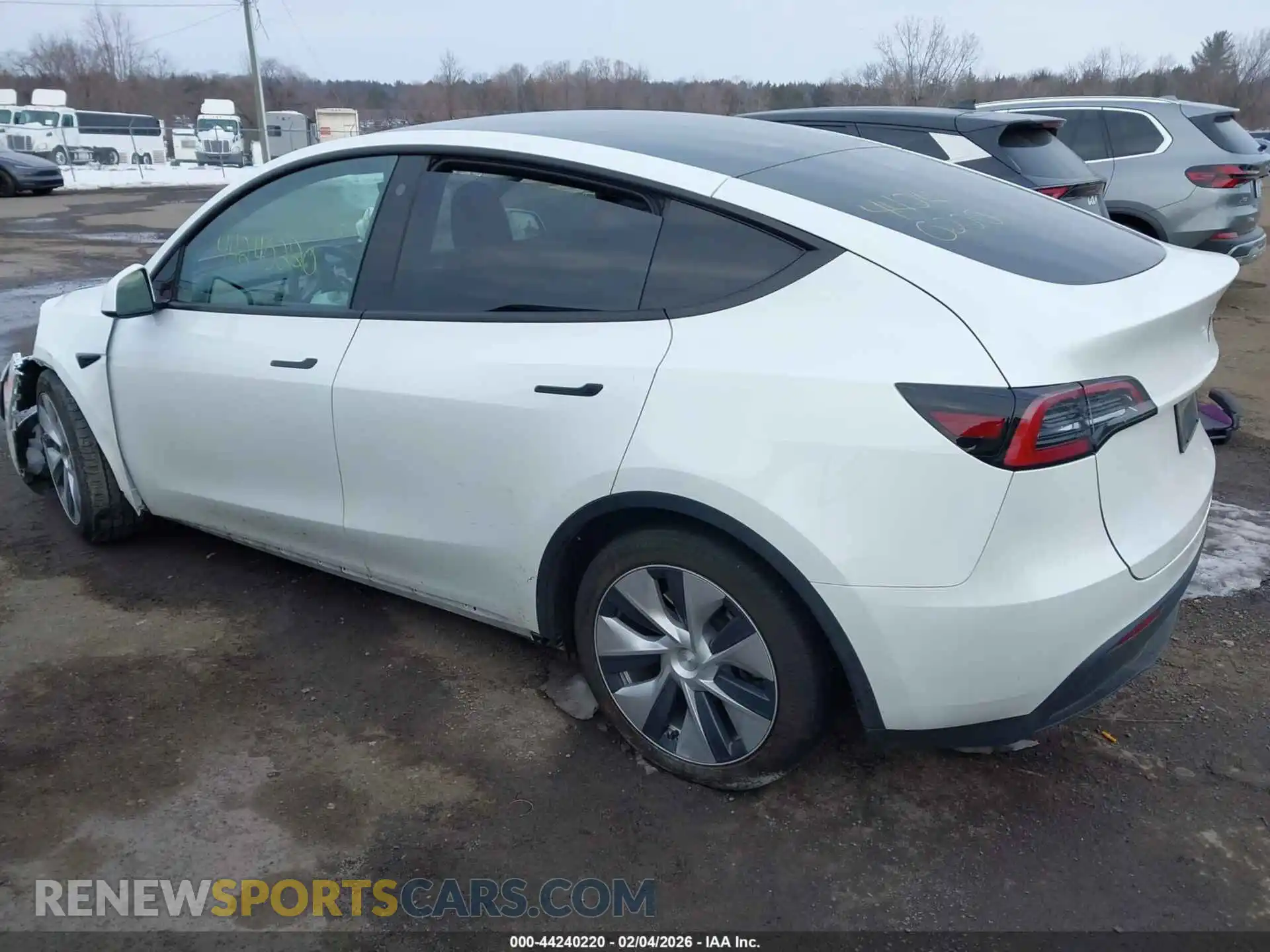 3 Photograph of a damaged car 7SAYGAEE7PF610842 TESLA MODEL Y 2023