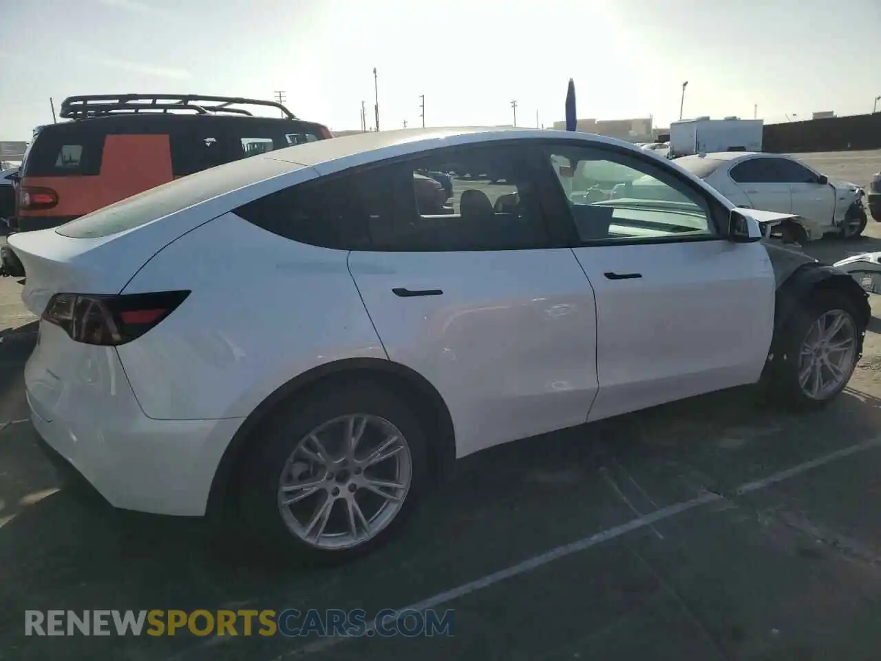 3 Photograph of a damaged car 7SAYGAEE7PF619170 TESLA MODEL Y 2023
