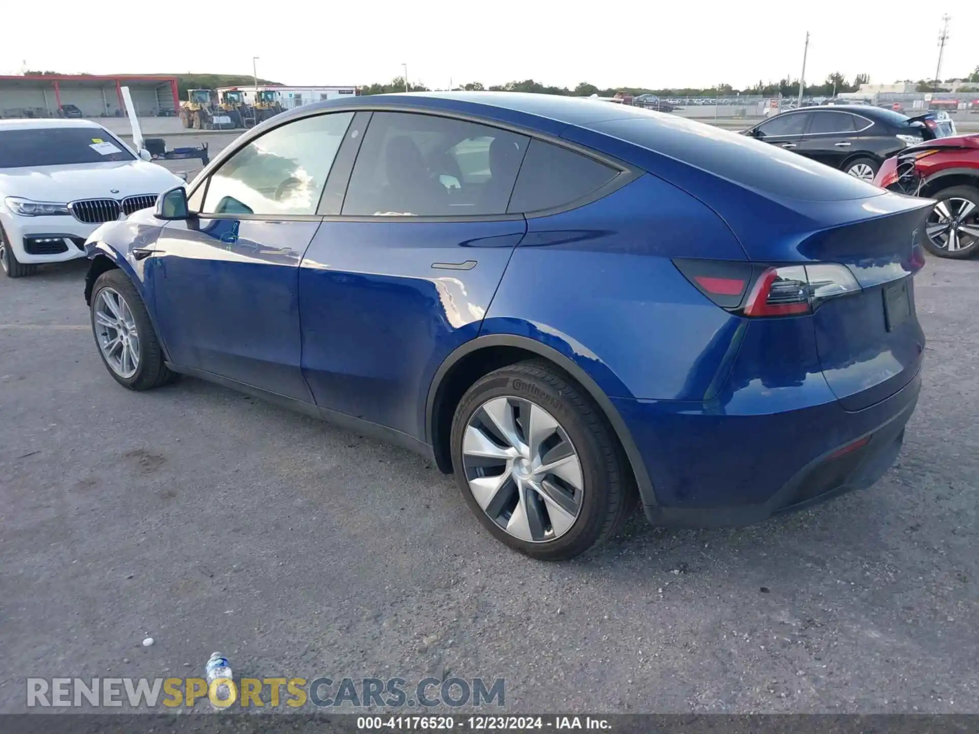 3 Photograph of a damaged car 7SAYGAEE7PF703120 TESLA MODEL Y 2023