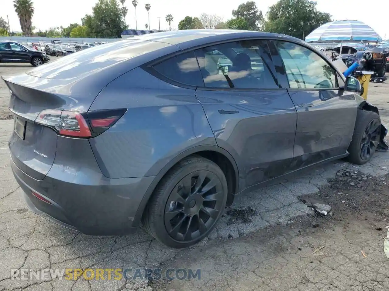 3 Photograph of a damaged car 7SAYGAEE7PF714828 TESLA MODEL Y 2023