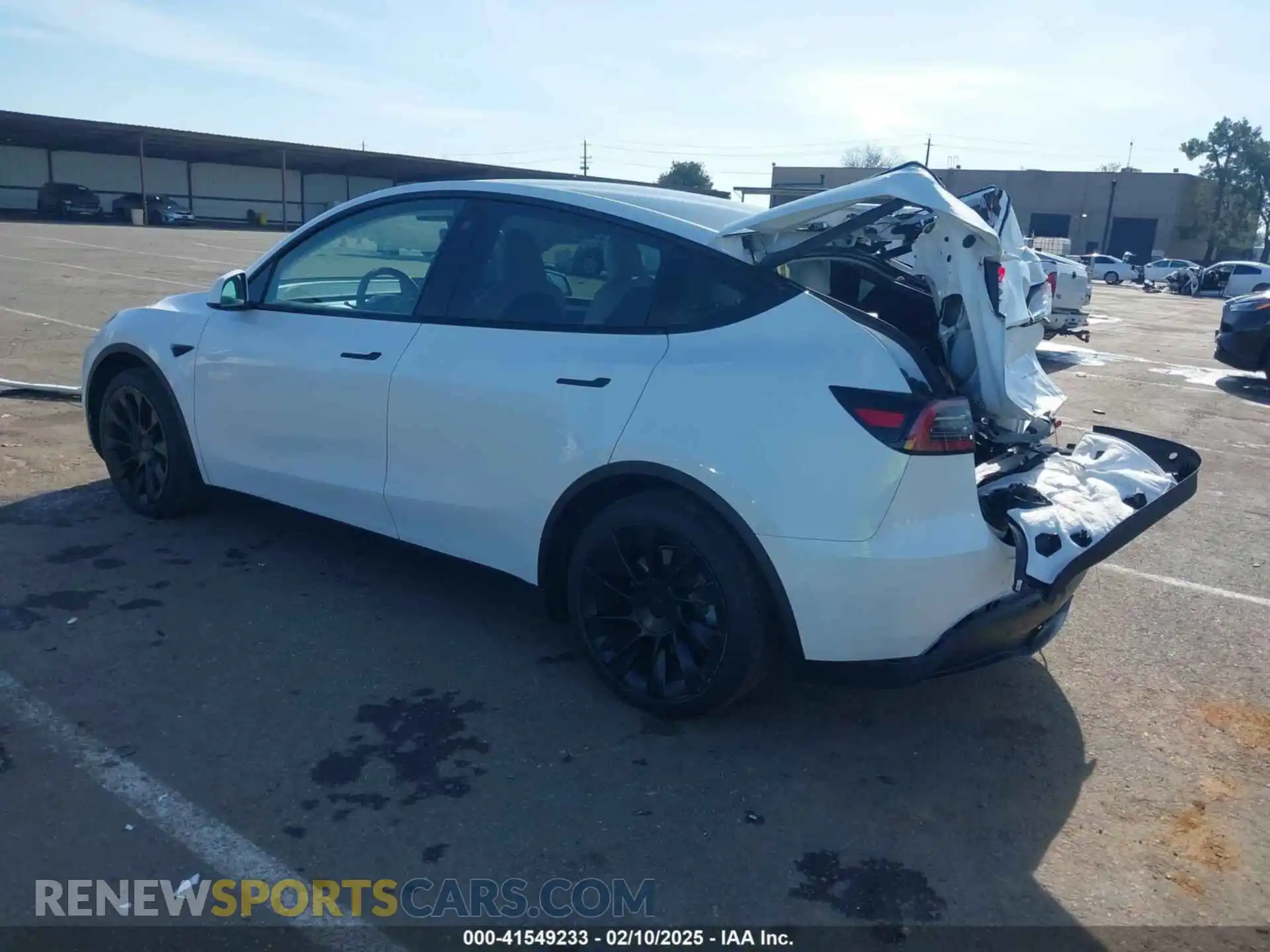 3 fotografías del automóvil dañado 7SAYGAEE7PF741155 TESLA MODEL Y 2023