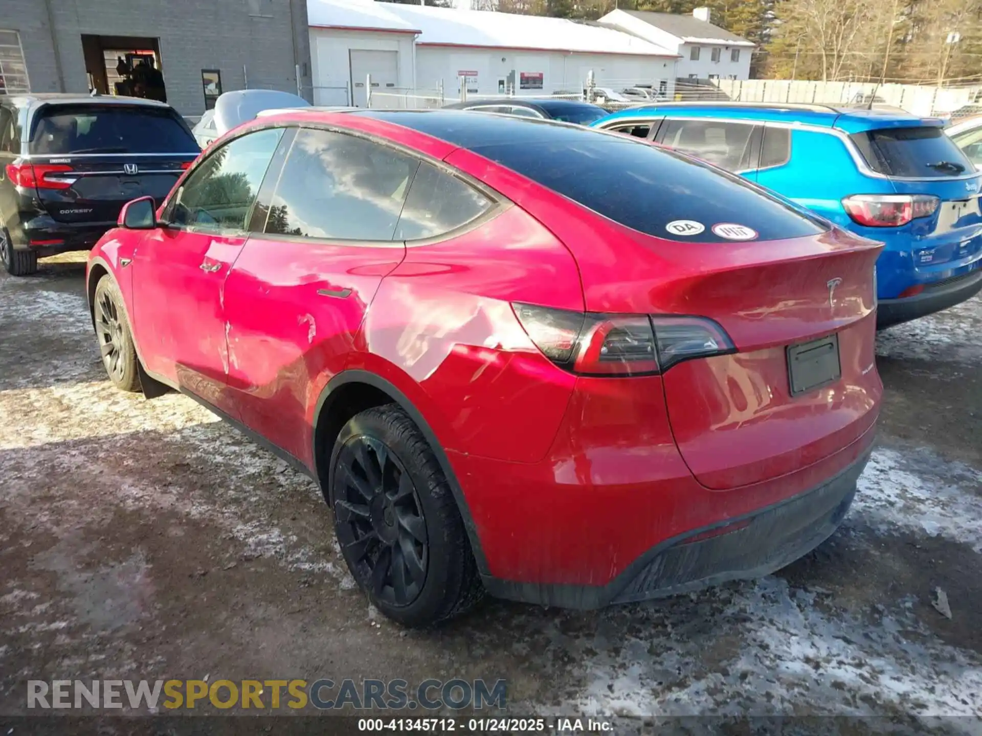 3 Photograph of a damaged car 7SAYGAEE8PF587474 TESLA MODEL Y 2023