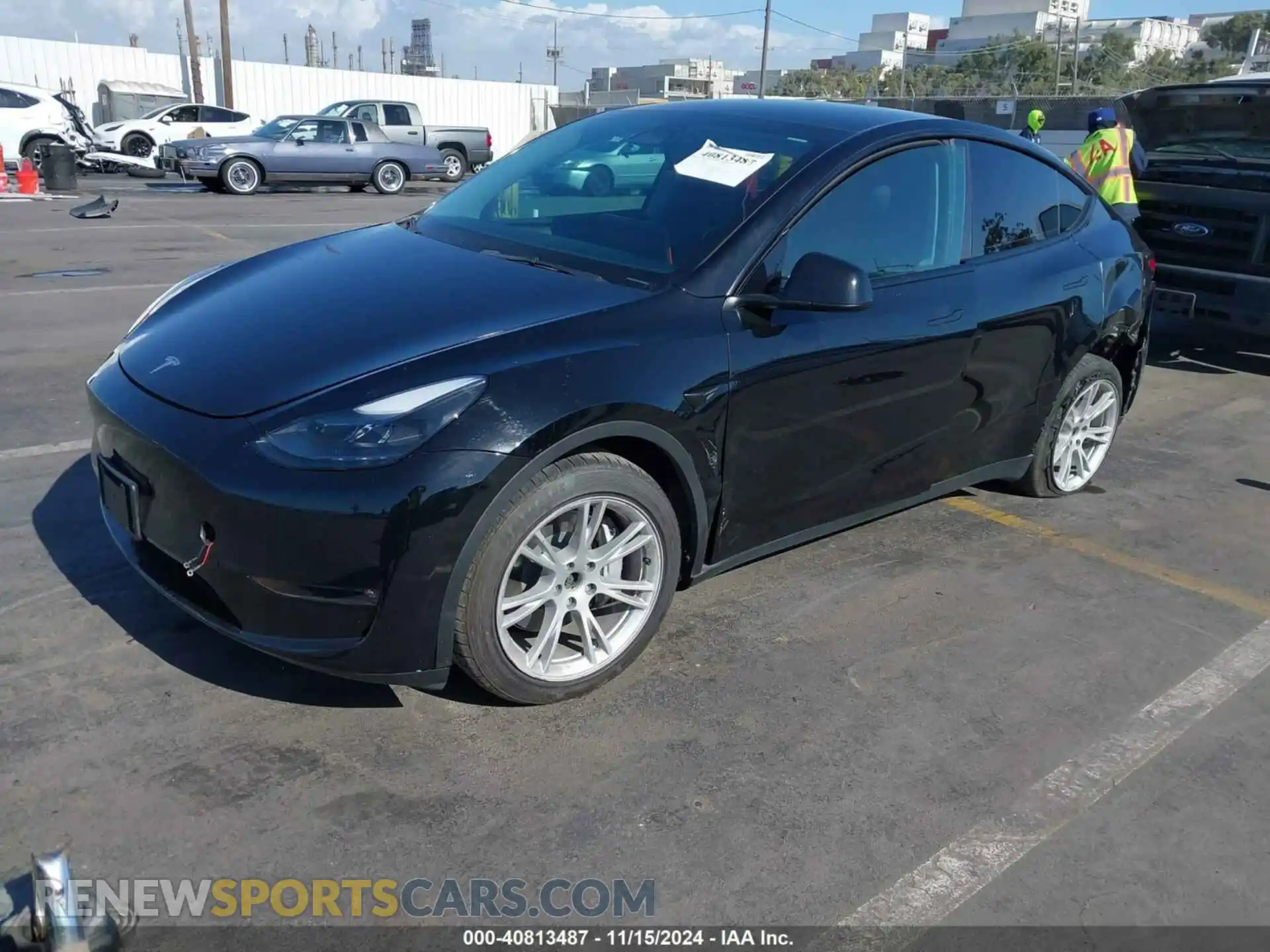 2 Photograph of a damaged car 7SAYGAEE8PF769580 TESLA MODEL Y 2023