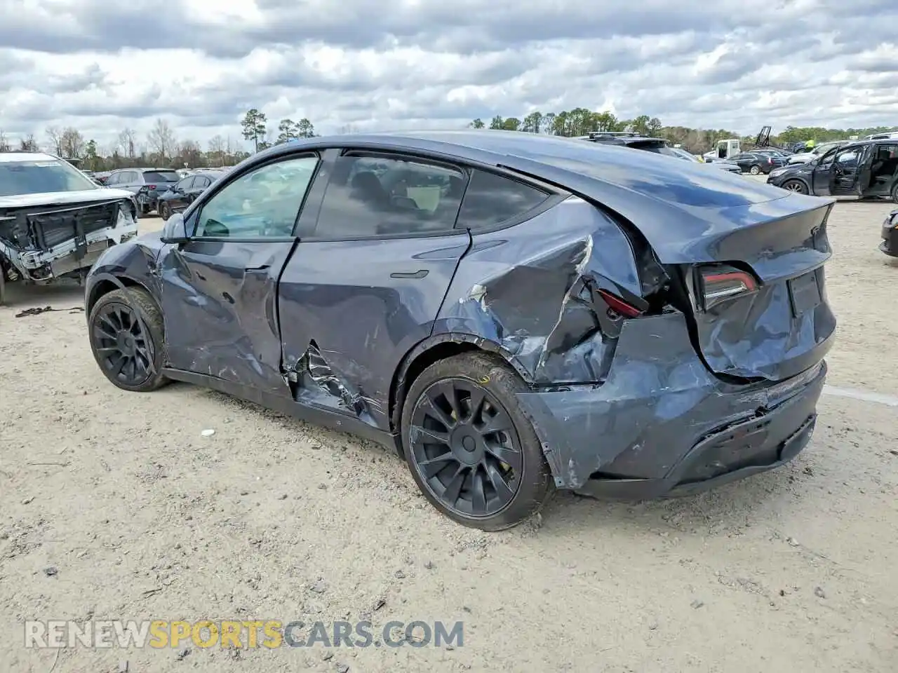 2 Photograph of a damaged car 7SAYGAEE8PF829440 TESLA MODEL Y 2023