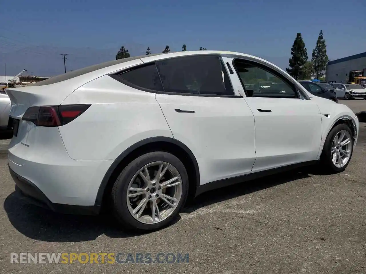 3 Photograph of a damaged car 7SAYGAEE9PF599715 TESLA MODEL Y 2023