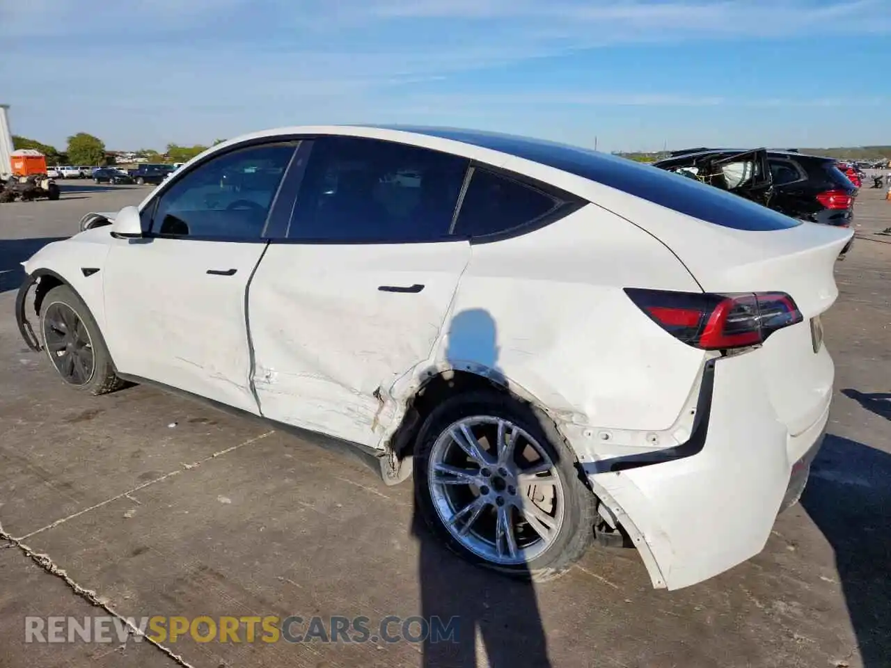 2 Photograph of a damaged car 7SAYGAEEXPF601116 TESLA MODEL Y 2023