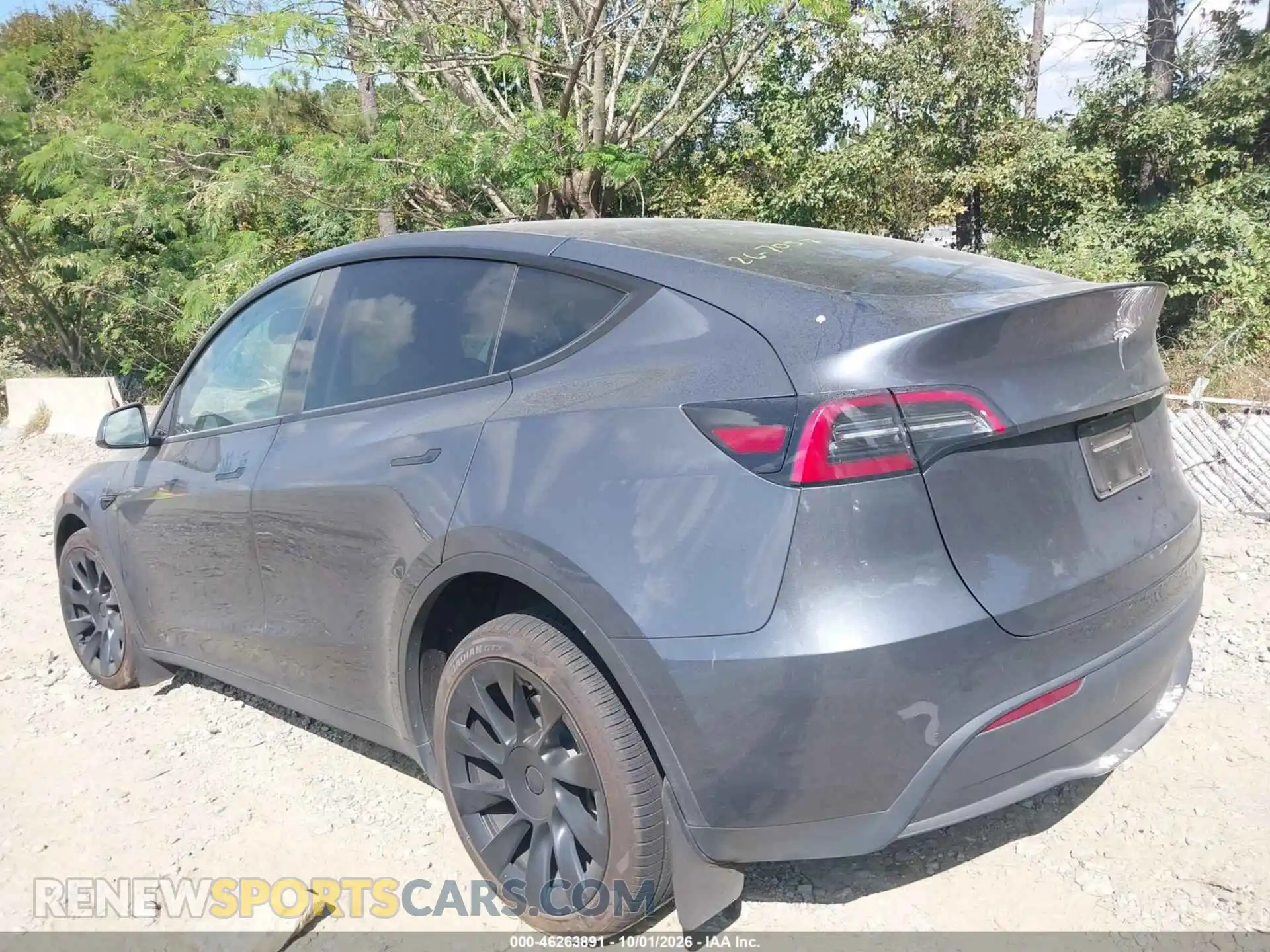 3 Photograph of a damaged car 7SAYGAEEXPF665754 TESLA MODEL Y 2023