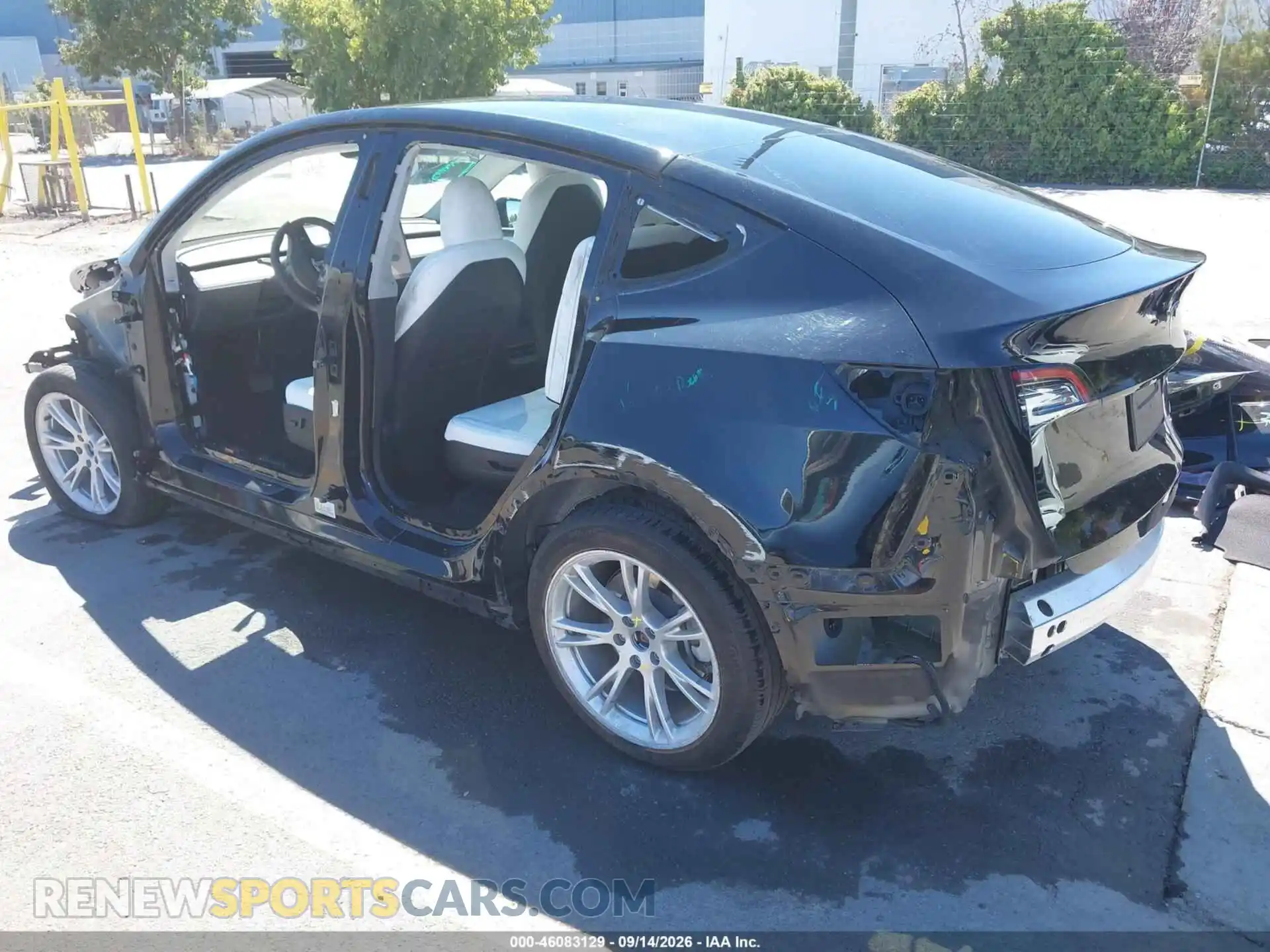 3 Photograph of a damaged car 7SAYGAEEXPF838222 TESLA MODEL Y 2023