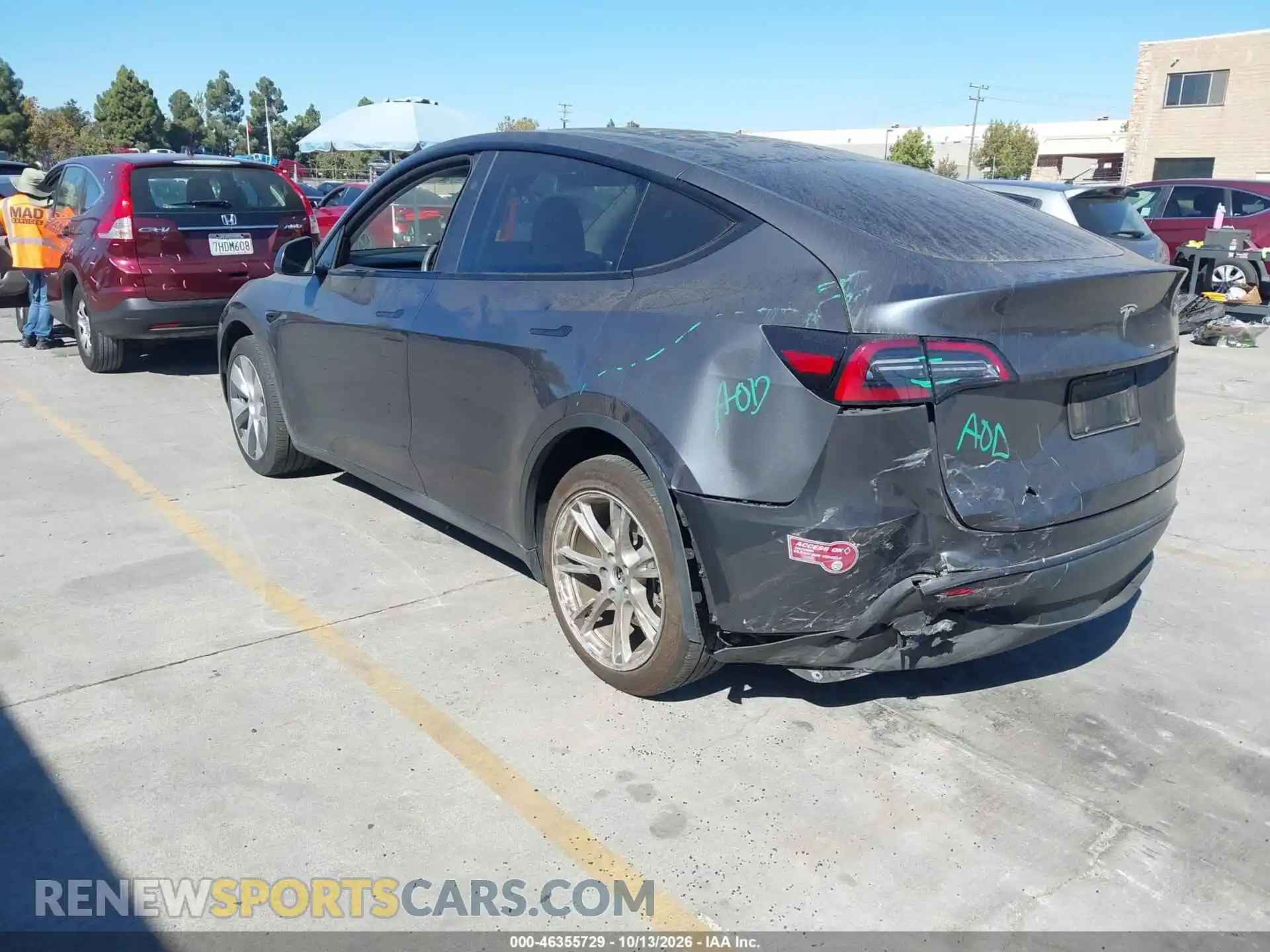 3 Photograph of a damaged car 7SAYGAEEXPF871902 TESLA MODEL Y 2023