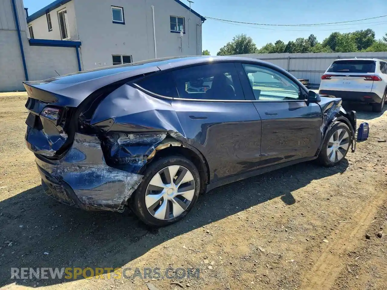 3 Photograph of a damaged car 7SAYGDED0PF923451 TESLA MODEL Y 2023