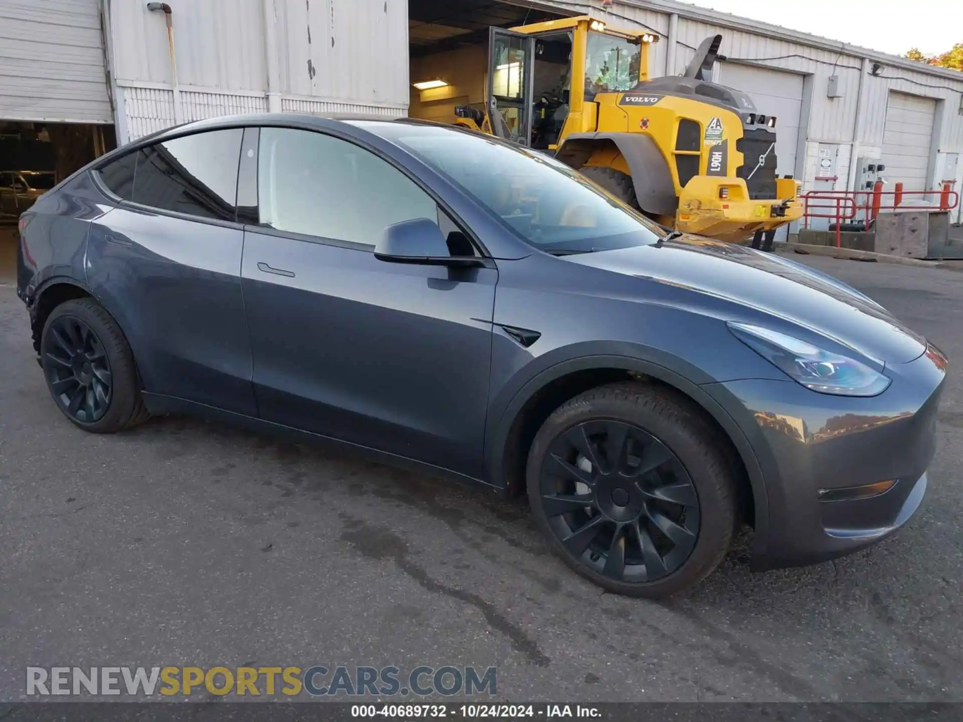 1 Photograph of a damaged car 7SAYGDED1PF961030 TESLA MODEL Y 2023
