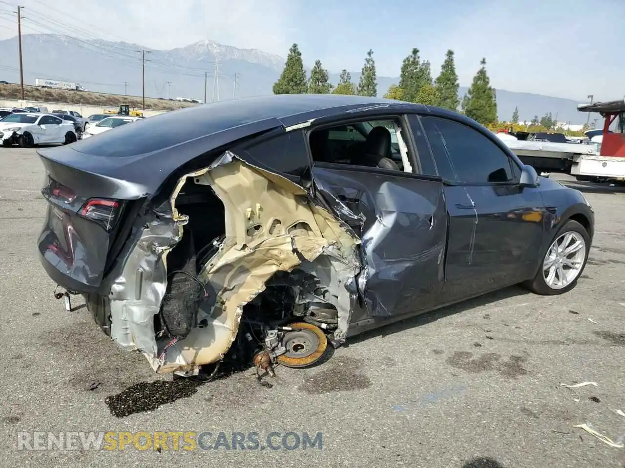3 Photograph of a damaged car 7SAYGDED1PF979995 TESLA MODEL Y 2023