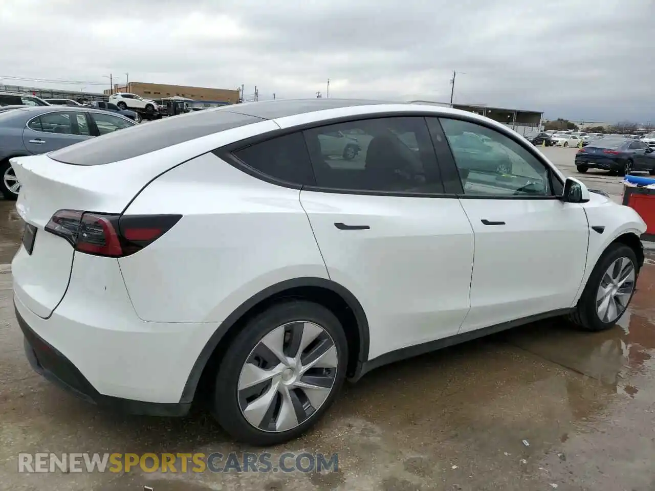 3 Photograph of a damaged car 7SAYGDED2PF949646 TESLA MODEL Y 2023